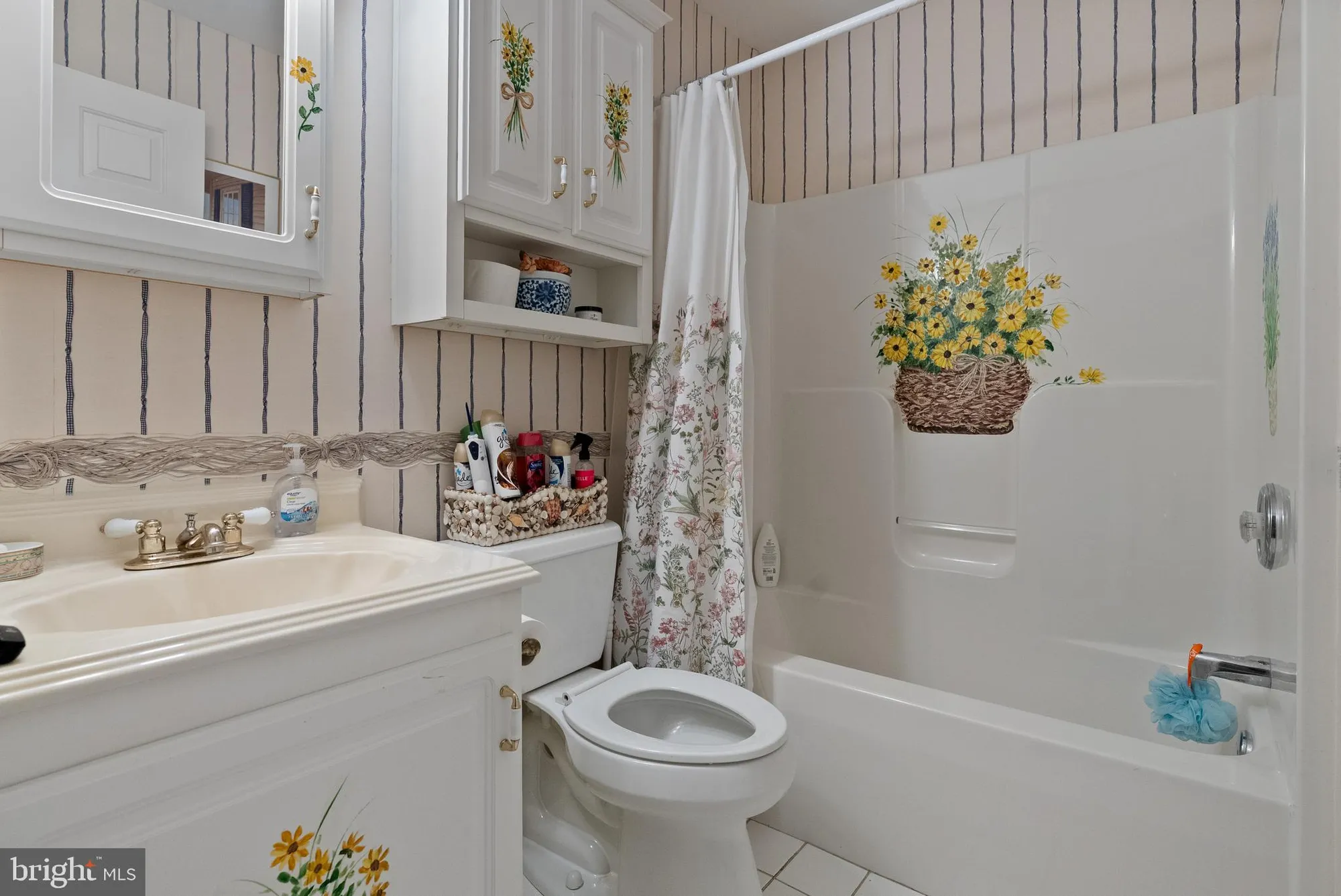 Property Slideshow image 20 of 21 | 277 greenbriar ct, Mays Landing, NJ, 08330