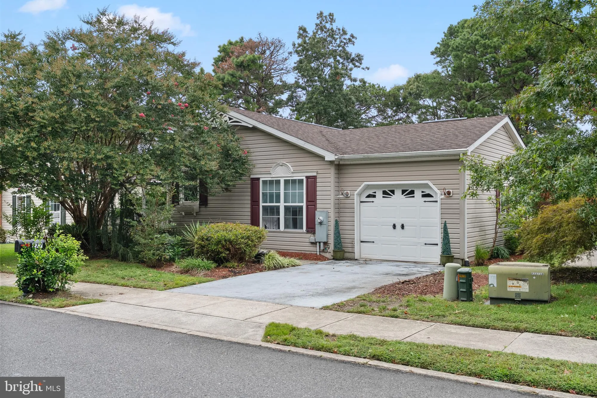 Property Slideshow image 1 of 21 | 277 greenbriar ct, Mays Landing, NJ, 08330