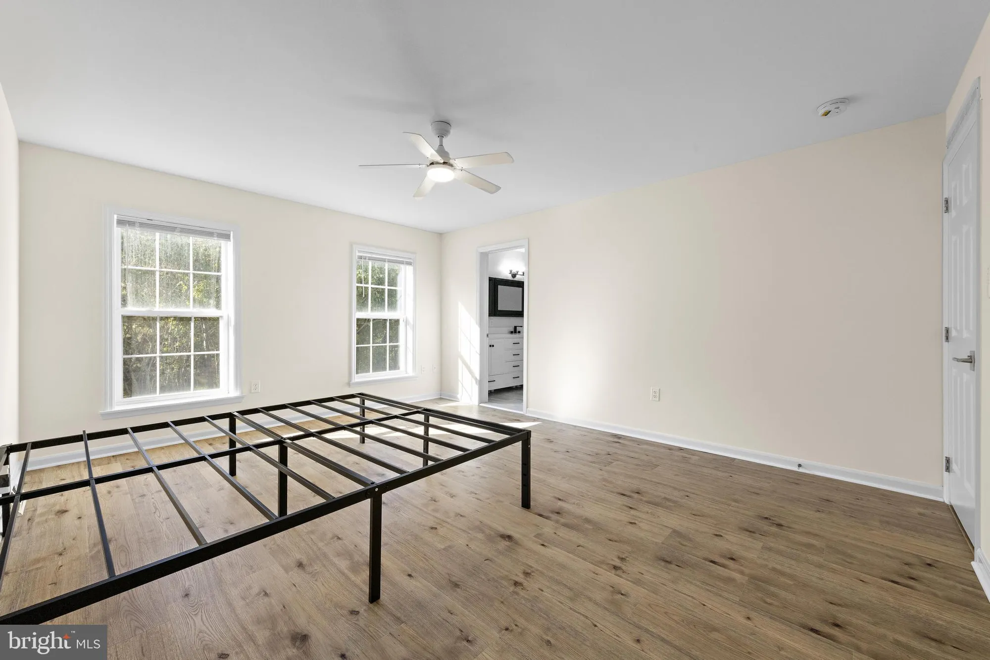 Property Slideshow image 17 of 39 | 40 pine grove ave, Manahawkin, NJ, 08050