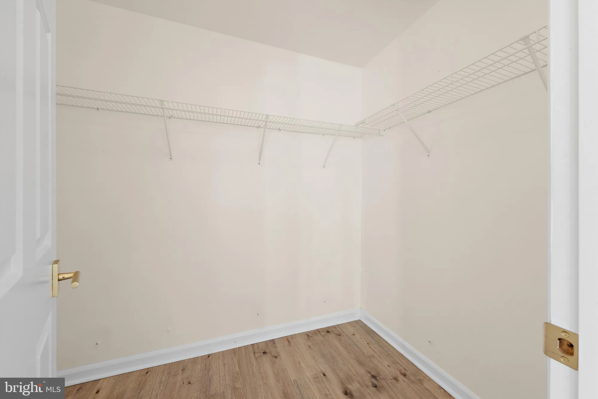 Property Slideshow image 27 of 39 | 40 pine grove ave, Manahawkin, NJ, 08050