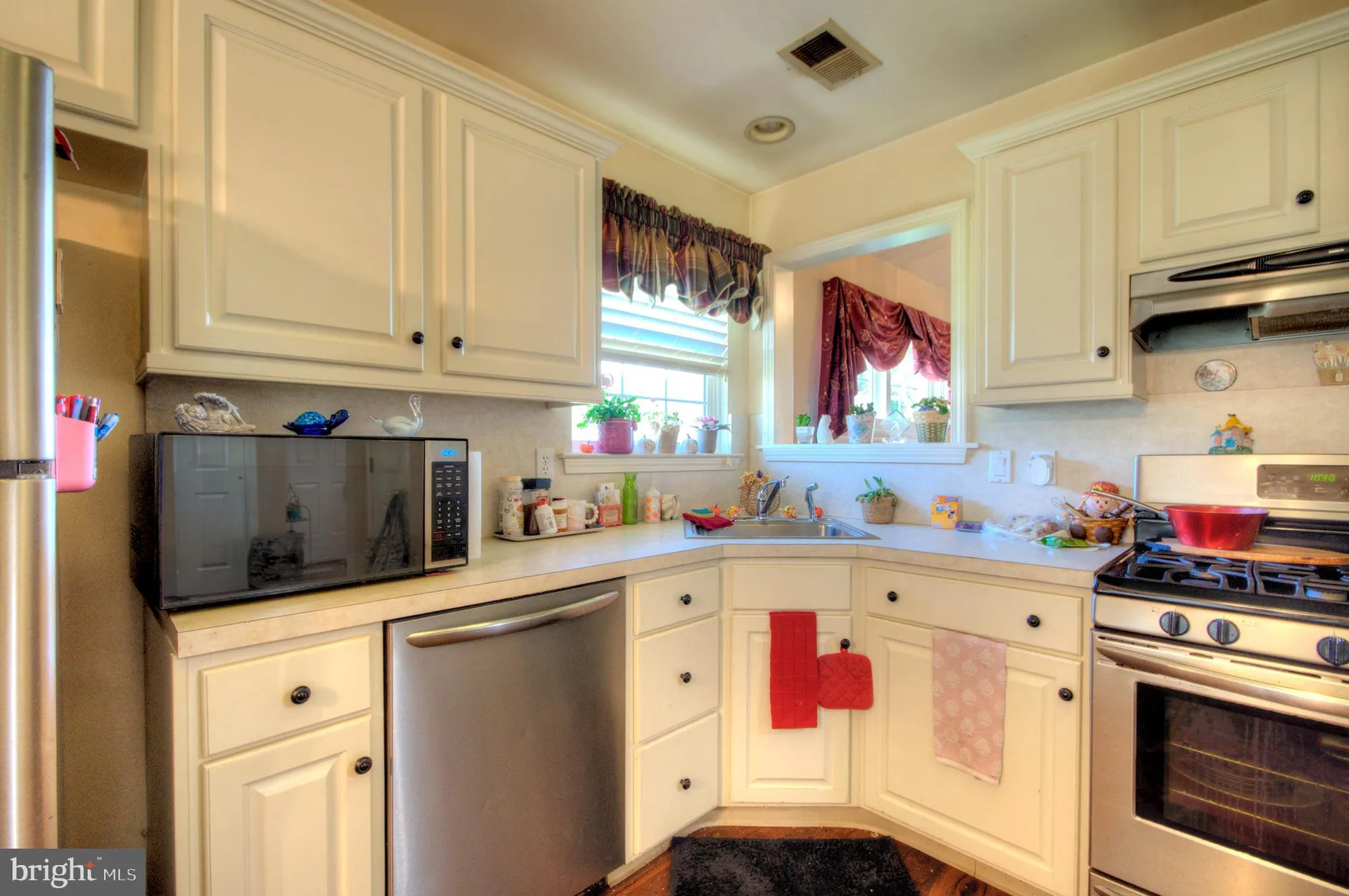 Property Slideshow image 8 of 47 | 3632 vicari ave, Toms River, NJ, 08755