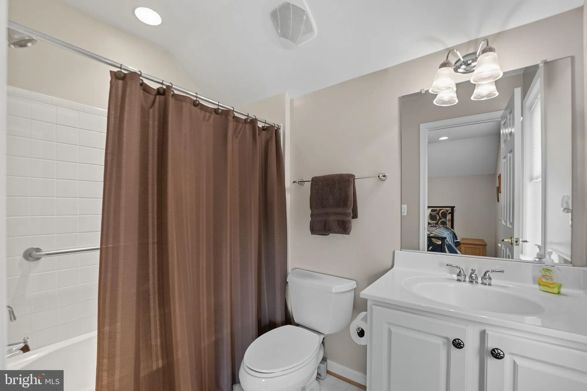 Property Slideshow image 39 of 64 | 6135 ferrier ct, Gainesville, VA, 20155