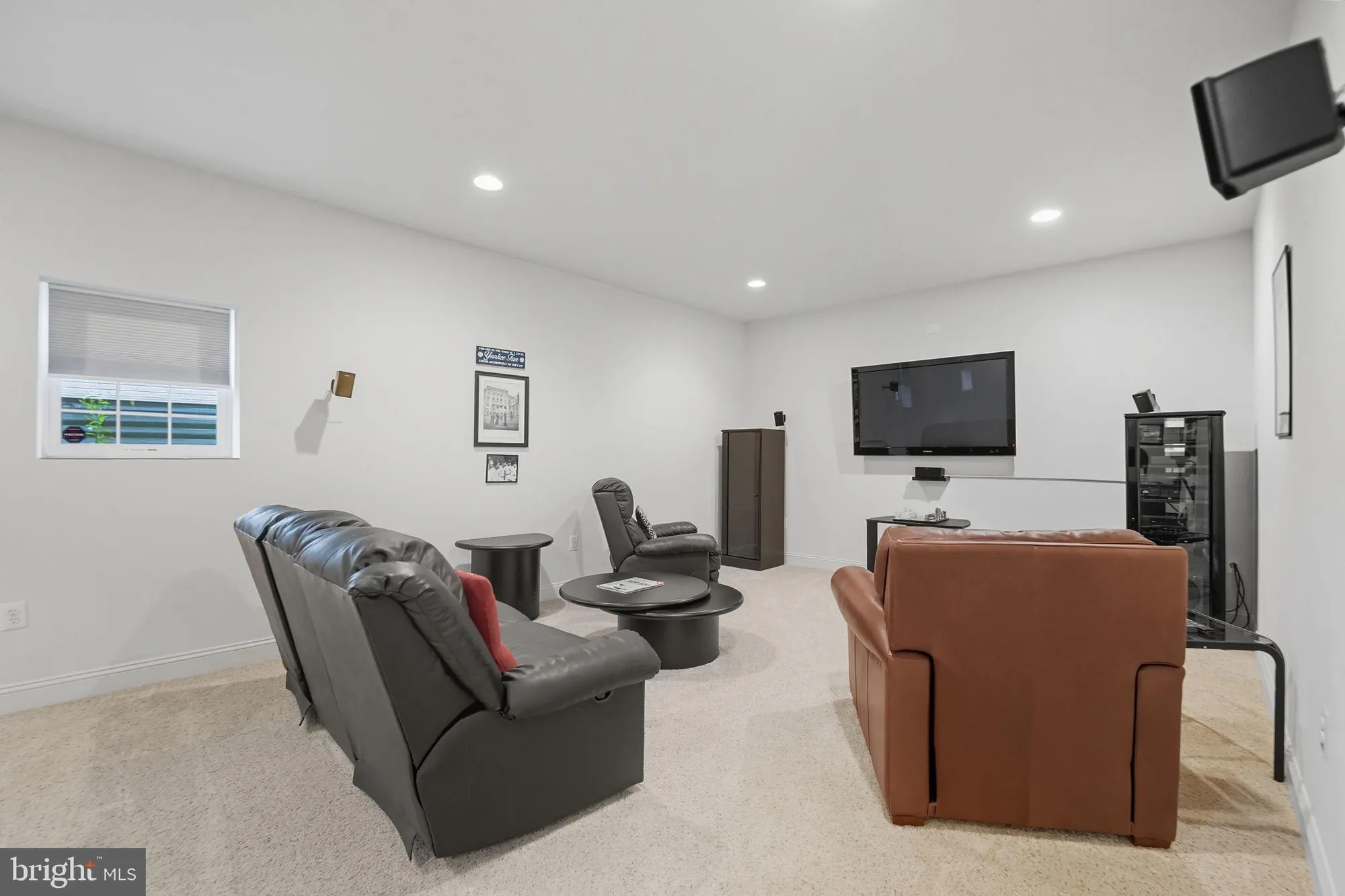 Property Slideshow image 46 of 64 | 6135 ferrier ct, Gainesville, VA, 20155