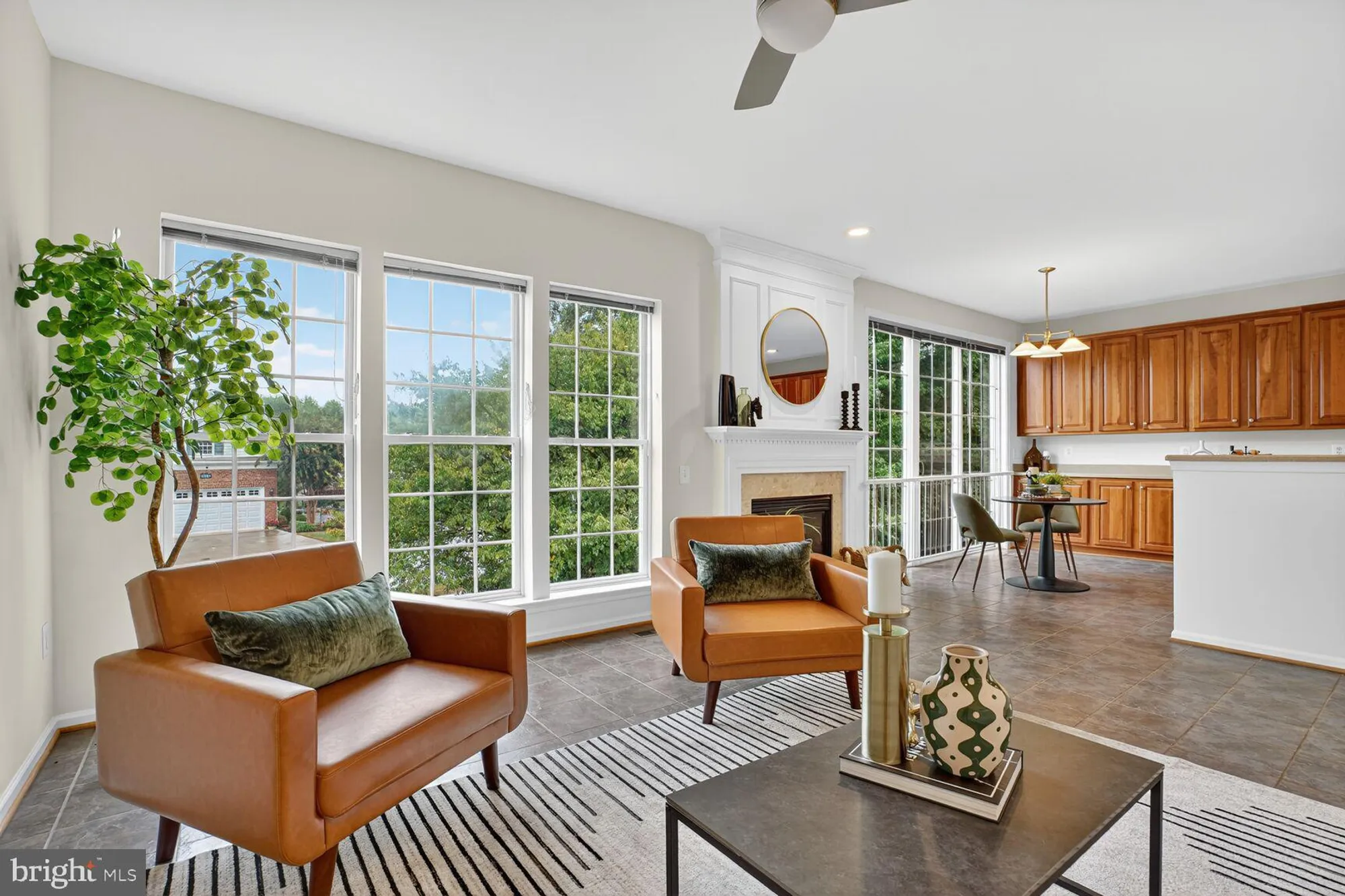 Property Slideshow image 13 of 37 | 1994 penfold ct, Woodbridge, VA, 22192