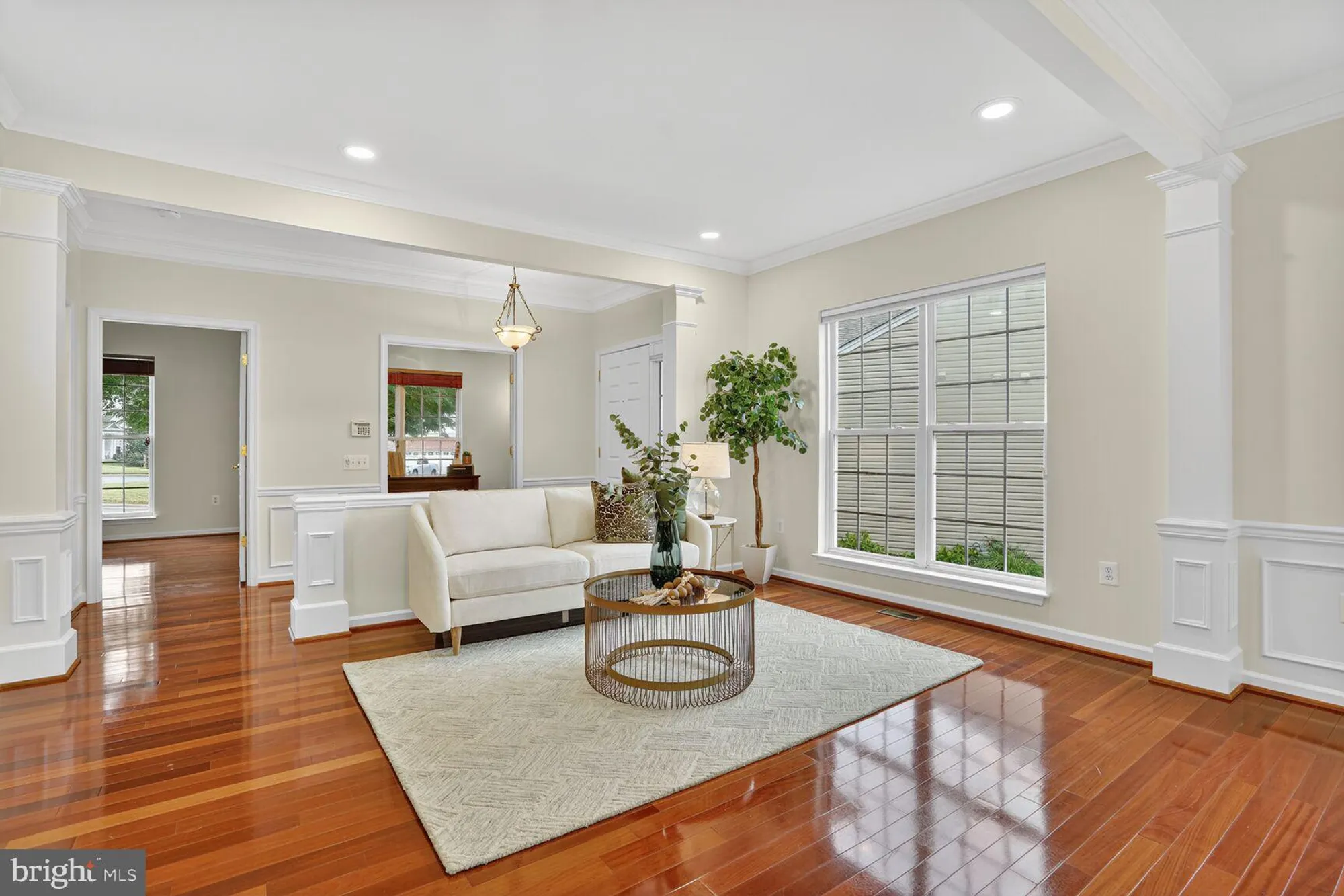 Property Slideshow image 4 of 37 | 1994 penfold ct, Woodbridge, VA, 22192