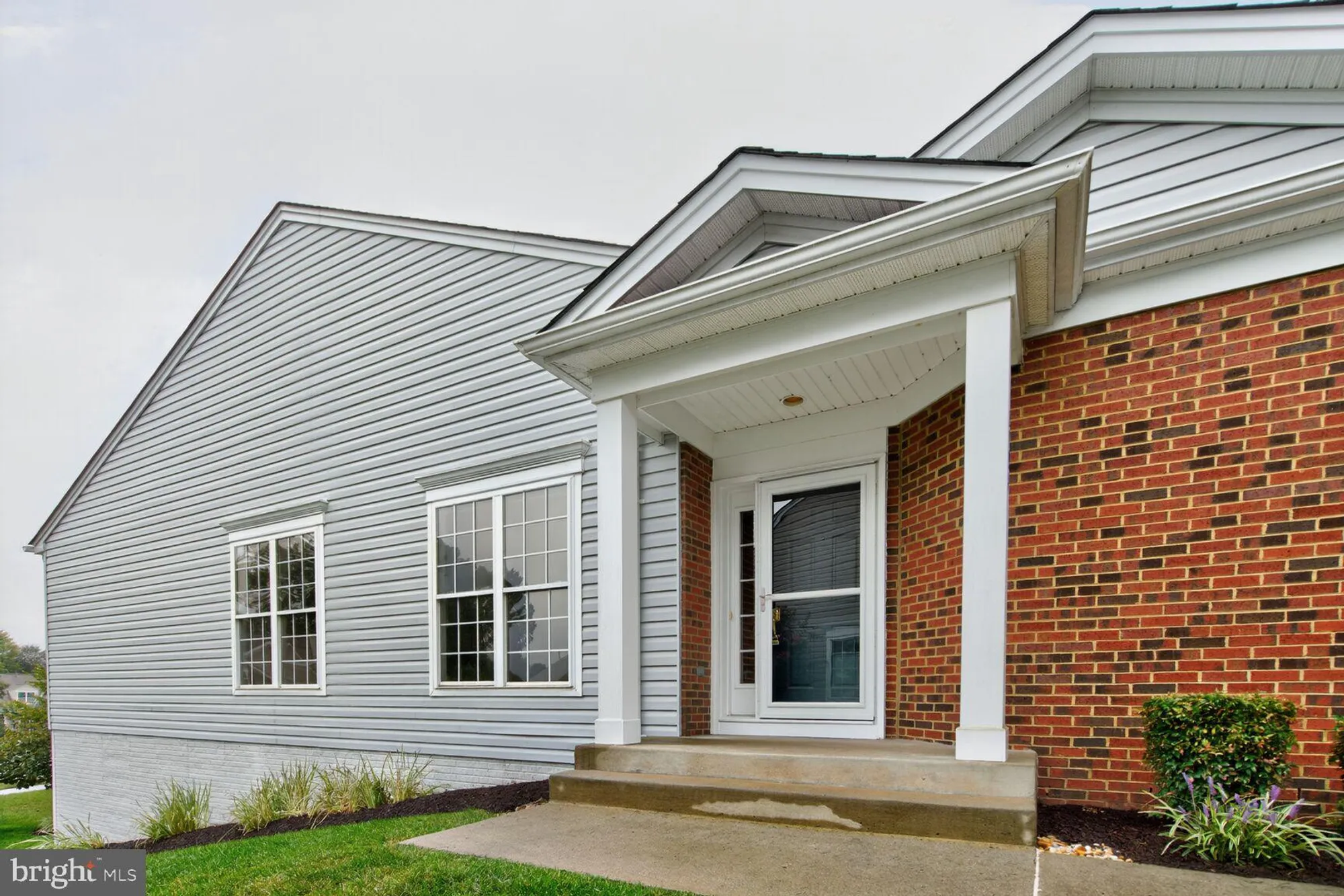 Property Slideshow image 31 of 37 | 1994 penfold ct, Woodbridge, VA, 22192