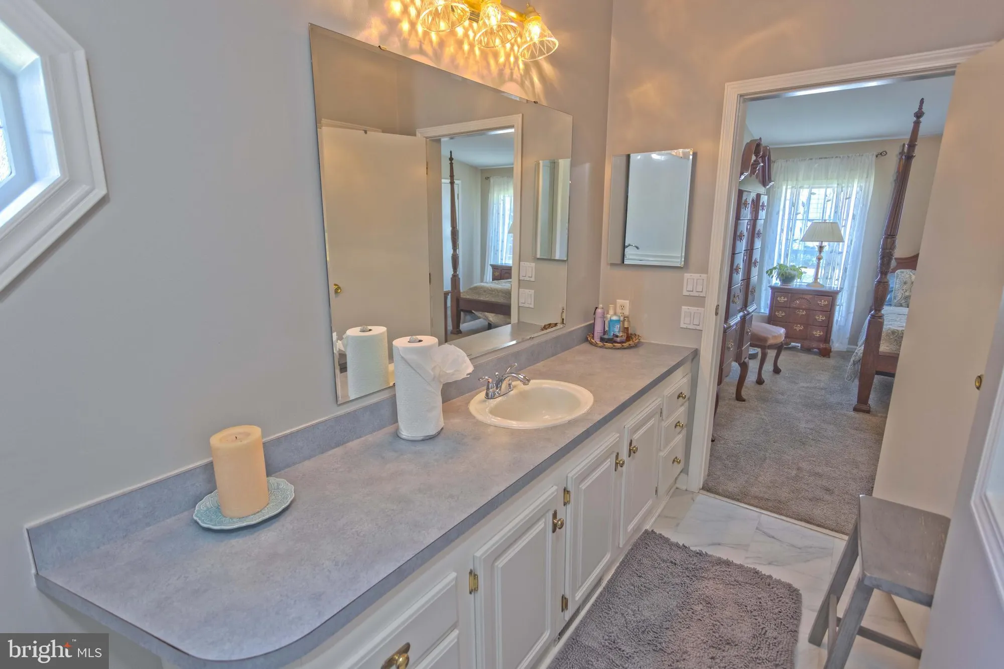 Property Slideshow image 16 of 30 | 609 village way, Royersford, PA, 19468