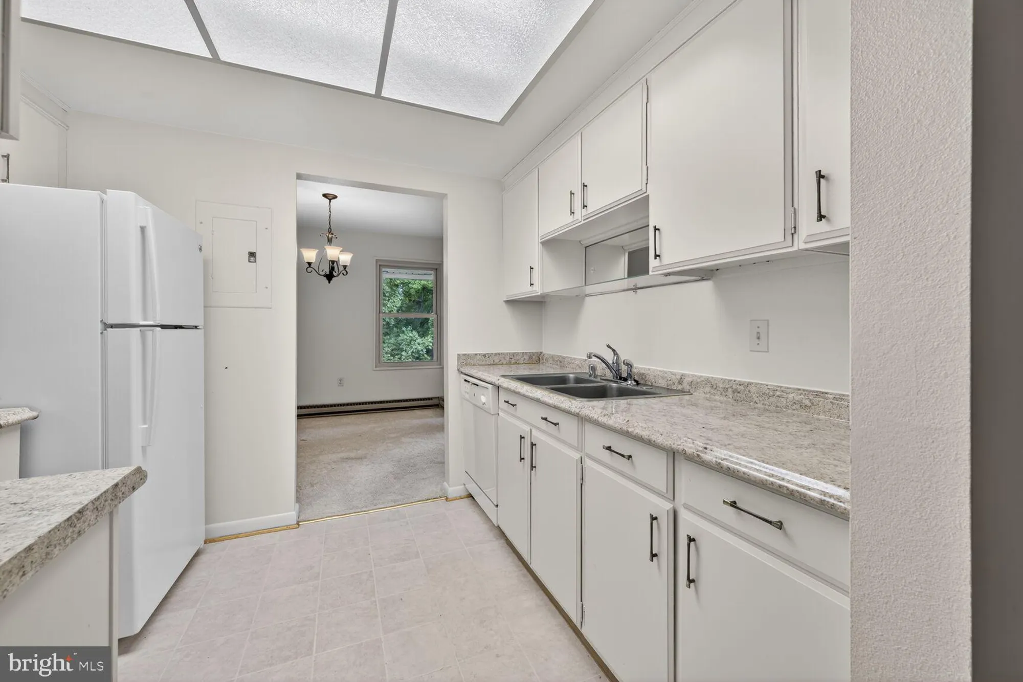 Property Slideshow image 3 of 27 | 3431 s leisure world blvd 88-3c, Silver Spring, MD, 20906