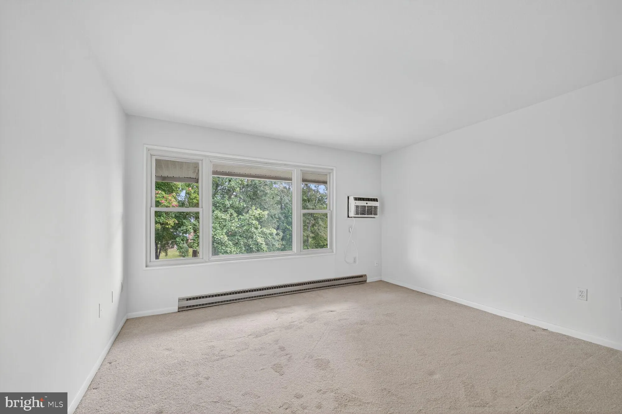 Property Slideshow image 10 of 27 | 3431 s leisure world blvd 88-3c, Silver Spring, MD, 20906