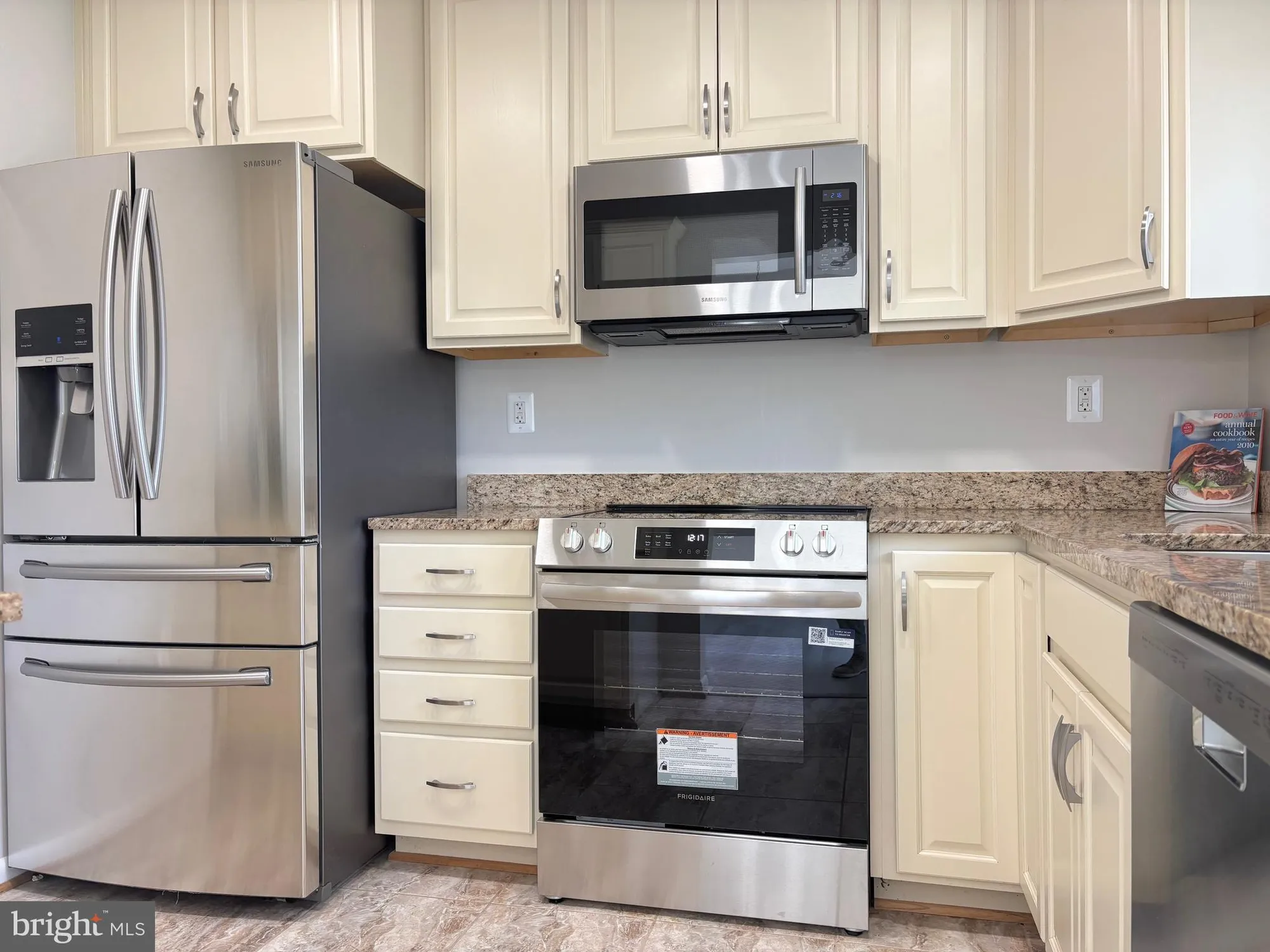 Property Slideshow image 13 of 25 | 3504 fitzhugh ln # 49-c, Silver Spring, MD, 20906