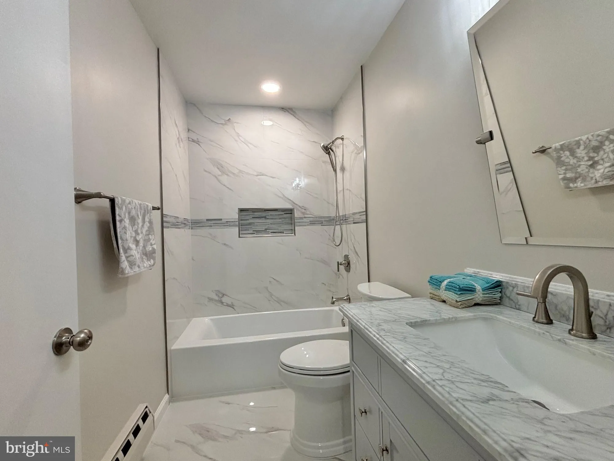 Property Slideshow image 7 of 25 | 3504 fitzhugh ln # 49-c, Silver Spring, MD, 20906
