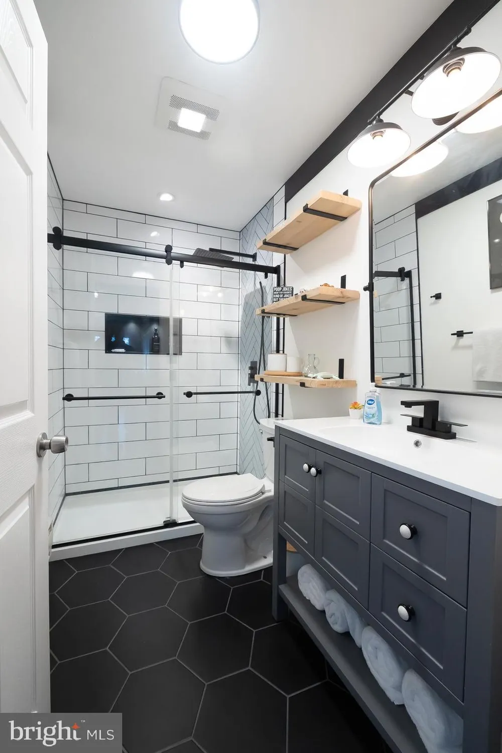 Property Slideshow image 21 of 38 | 4 narberth pl, Southampton, NJ, 08088