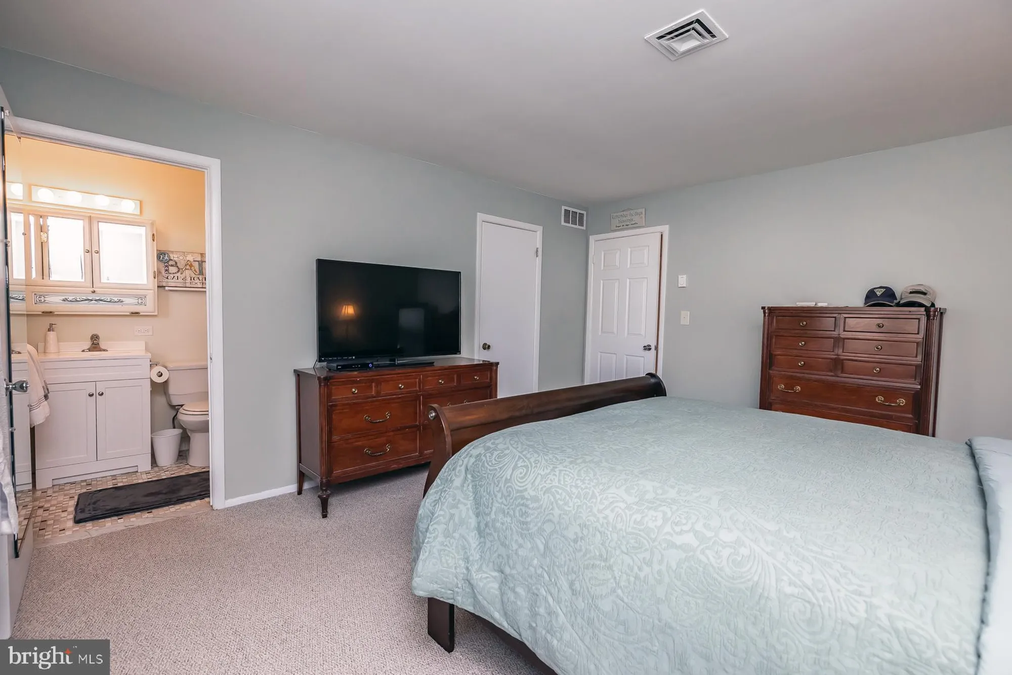 Property Slideshow image 24 of 38 | 4 narberth pl, Southampton, NJ, 08088