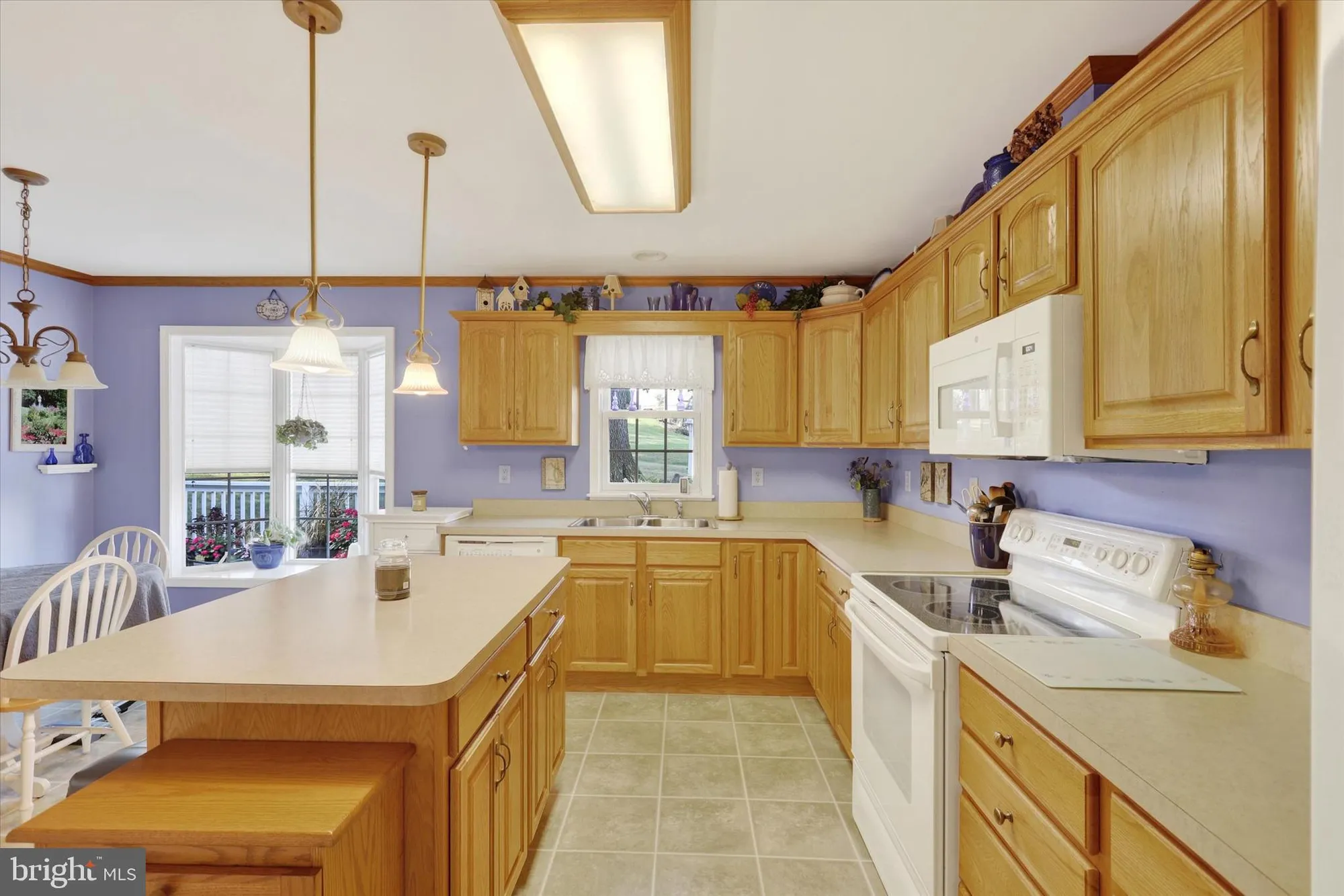 Property Slideshow image 12 of 29 | 5985 greenbriar ter, Fayetteville, PA, 17222