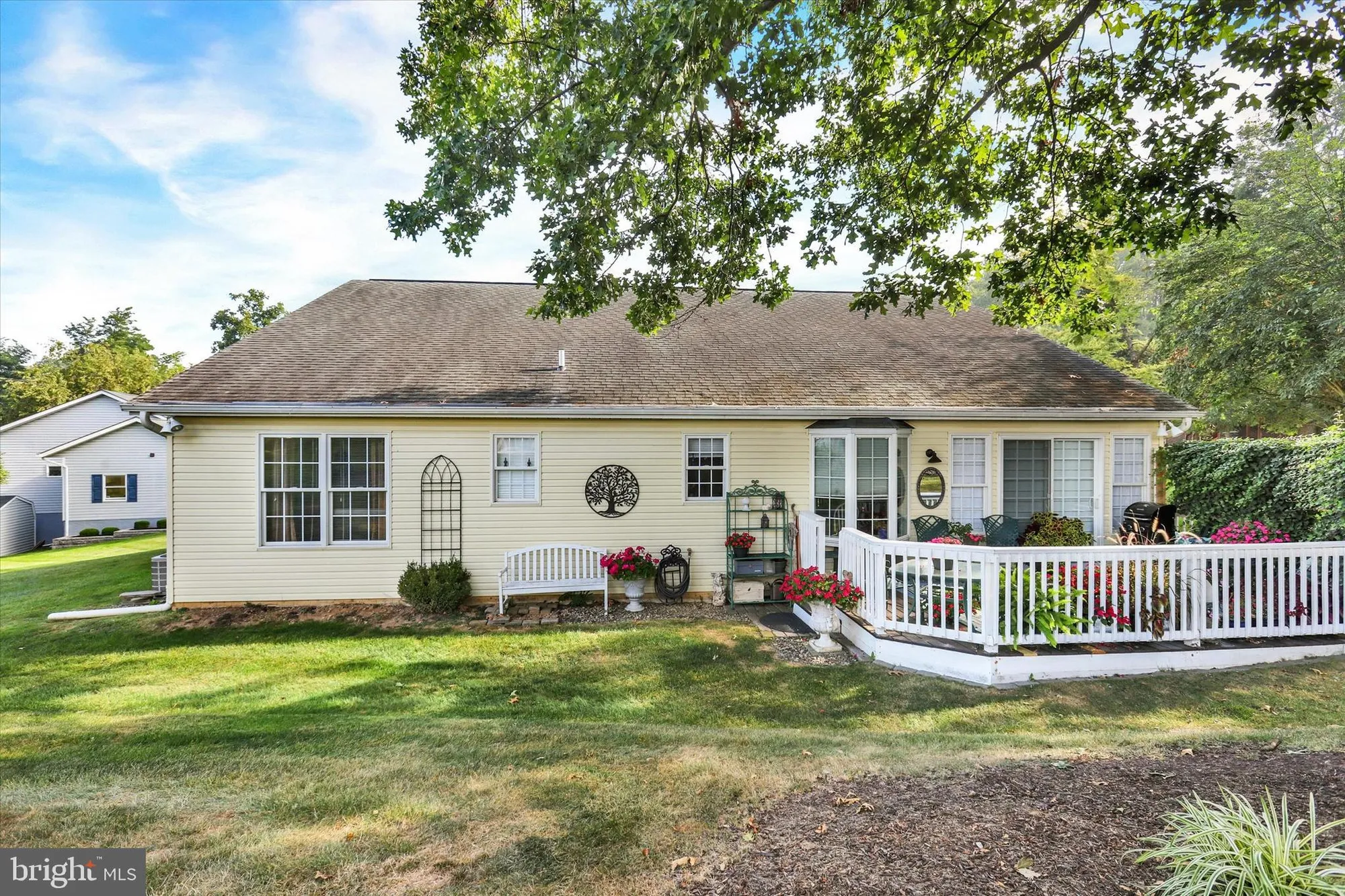 Property Slideshow image 28 of 29 | 5985 greenbriar ter, Fayetteville, PA, 17222