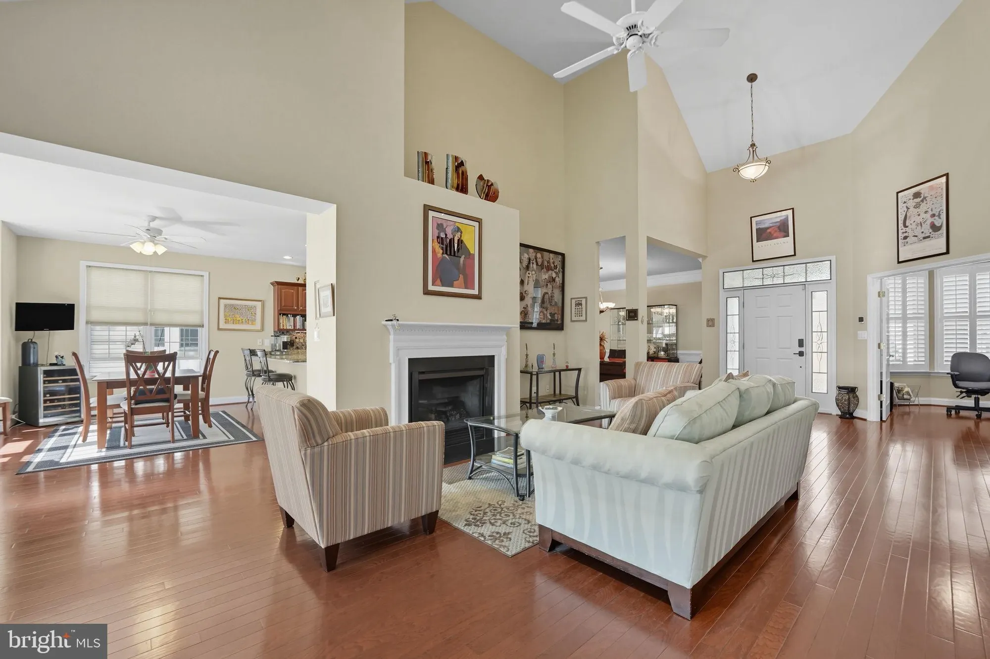 Property Slideshow image 7 of 64 | 6135 ferrier ct, Gainesville, VA, 20155