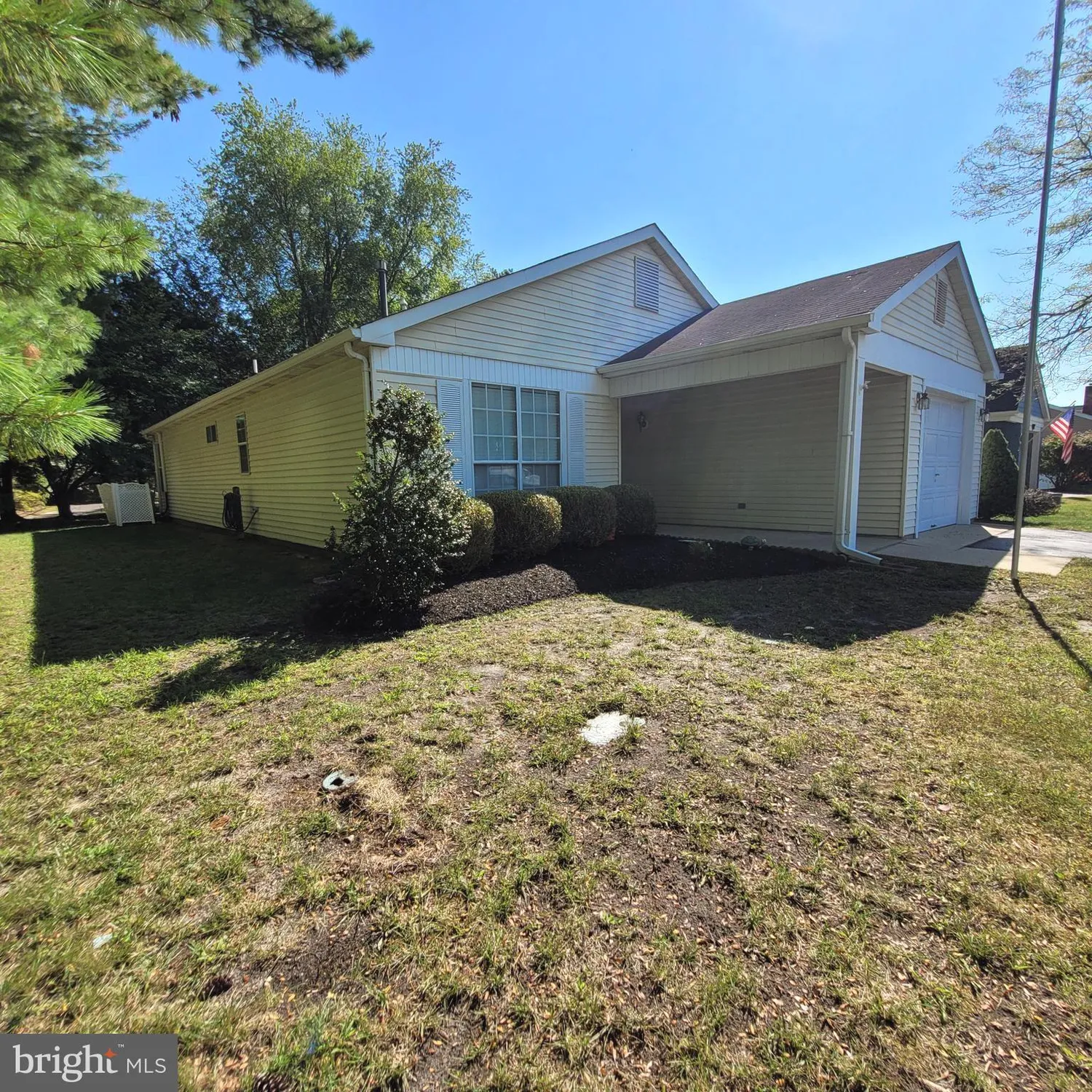 Property Slideshow image 4 of 36 | 875 westminster dr, Southampton, NJ, 08088