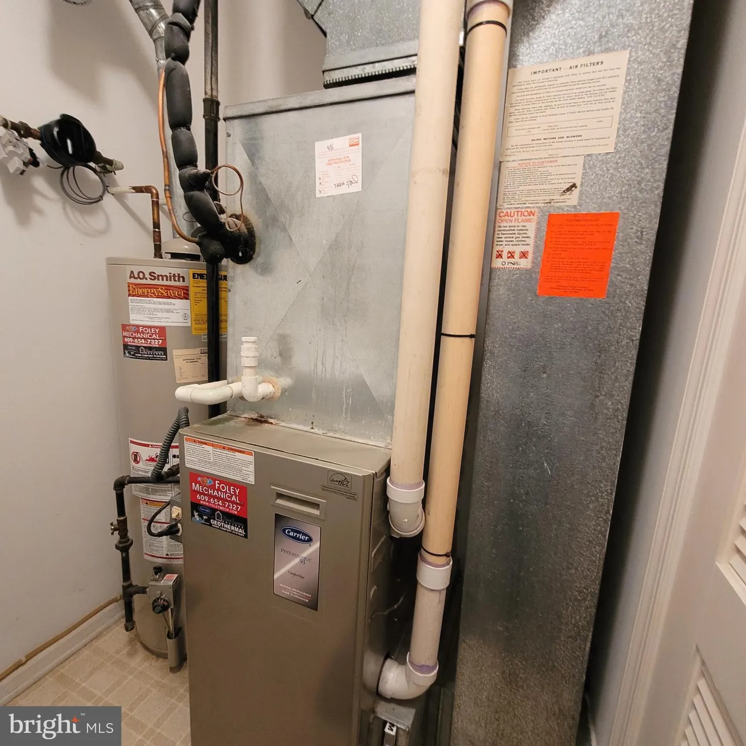 Property Slideshow image 13 of 36 | 875 westminster dr, Southampton, NJ, 08088