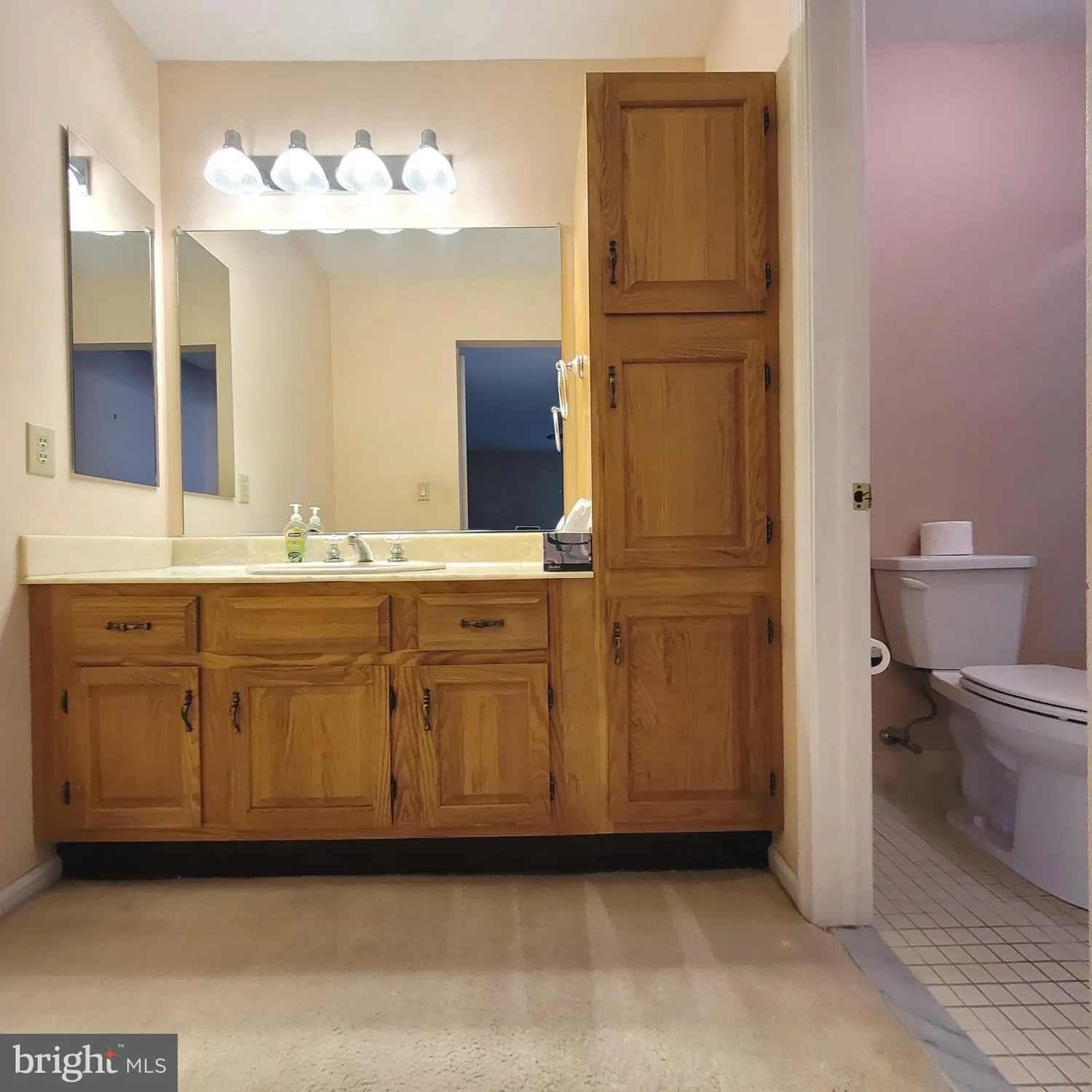 Property Slideshow image 23 of 36 | 875 westminster dr, Southampton, NJ, 08088
