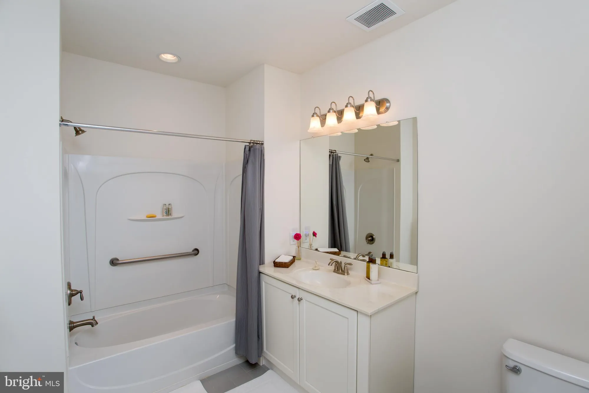 Property Slideshow image 43 of 62 | 6101 meridian blvd, Warrington, PA, 18976