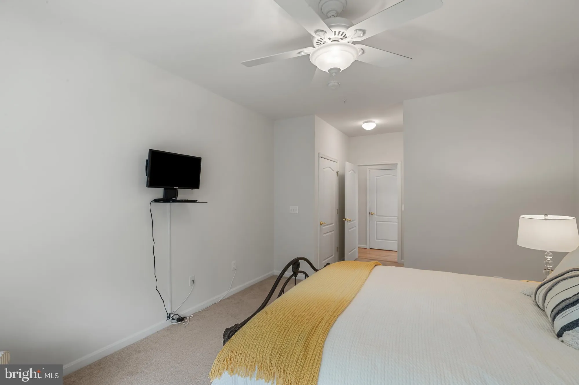 Property Slideshow image 29 of 32 | 6155 shadywood rd 204, Elkridge, MD, 21075