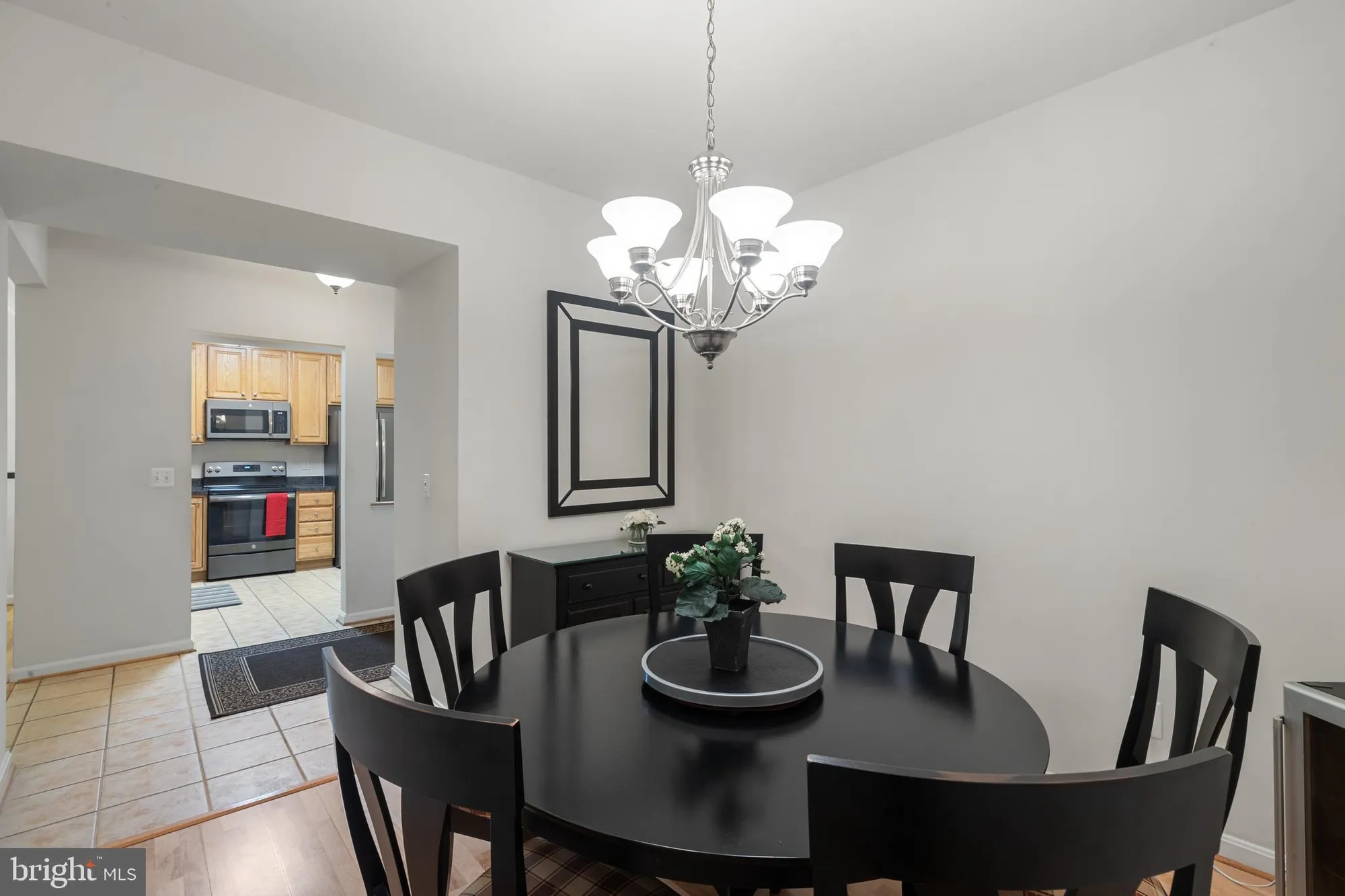 Property Slideshow image 22 of 32 | 6155 shadywood rd 204, Elkridge, MD, 21075