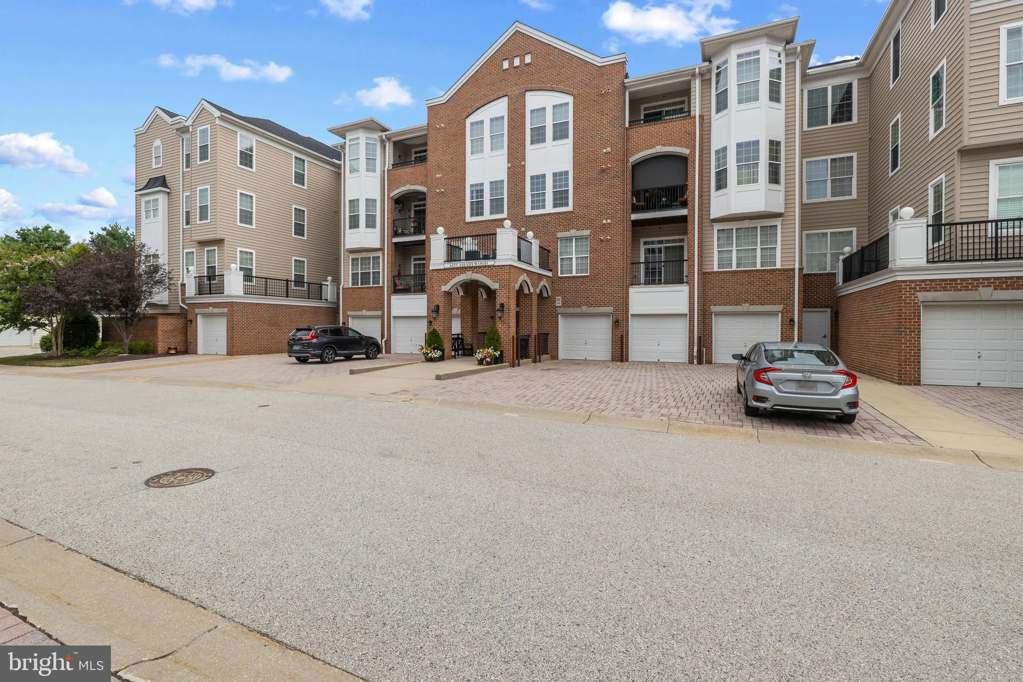 Property Slideshow image 19 of 32 | 6155 shadywood rd 204, Elkridge, MD, 21075