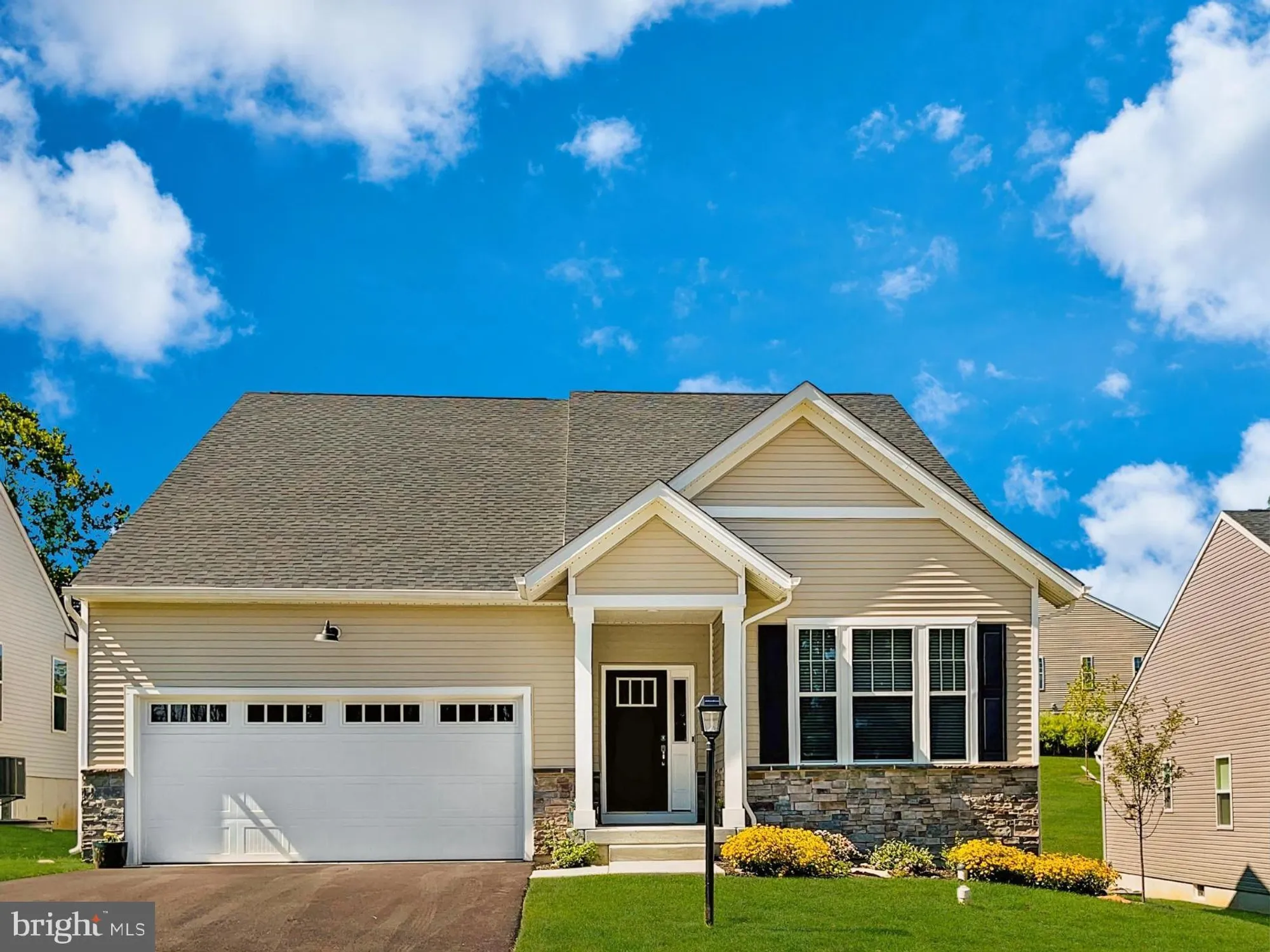 Property Slideshow image 1 of 17 | 1040 virdin dr, Smyrna, DE, 19977