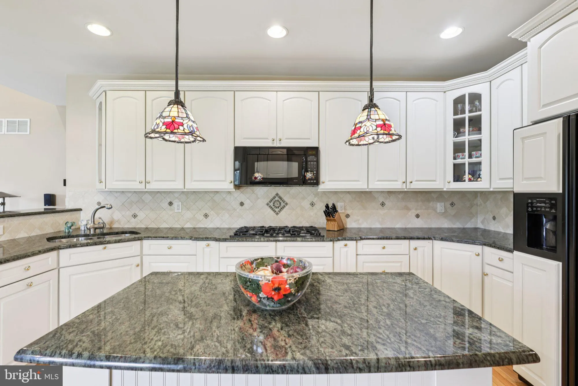 Property Slideshow image 23 of 68 | 28 bedford dr, Skillman, NJ, 08558