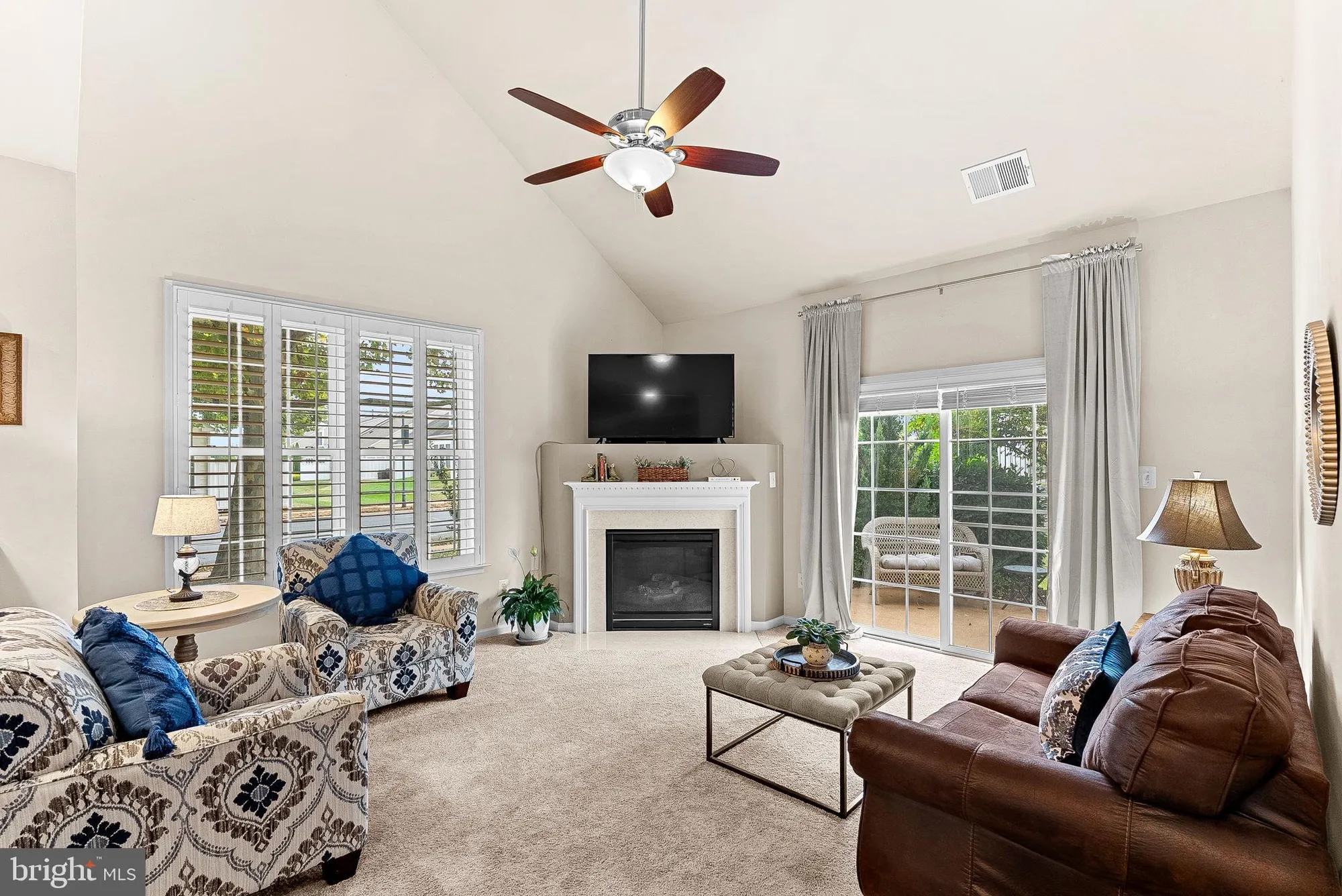 Property Slideshow image 6 of 32 | 44397 adare manor sq, Ashburn, VA, 20147