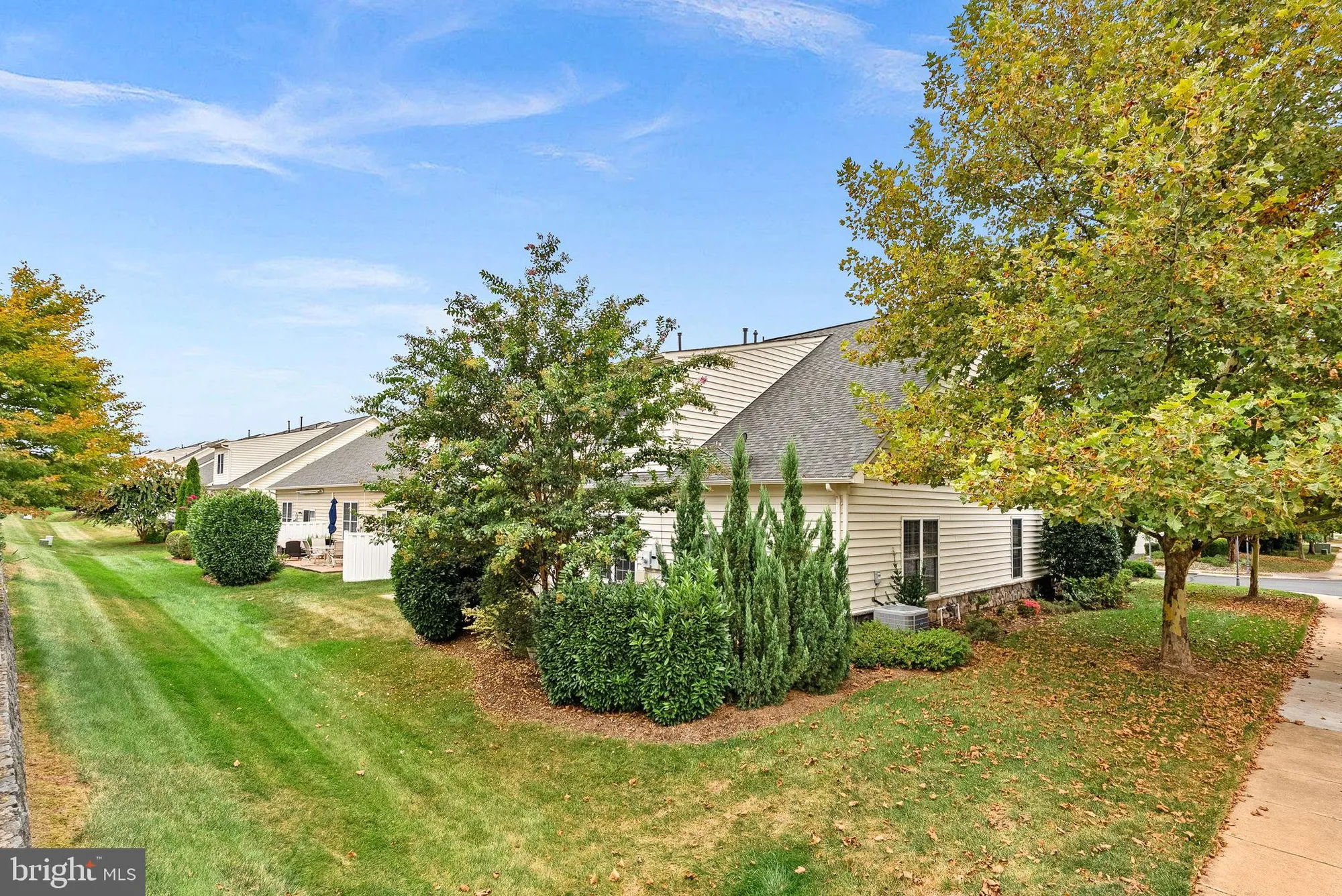 Property Slideshow image 19 of 32 | 44397 adare manor sq, Ashburn, VA, 20147