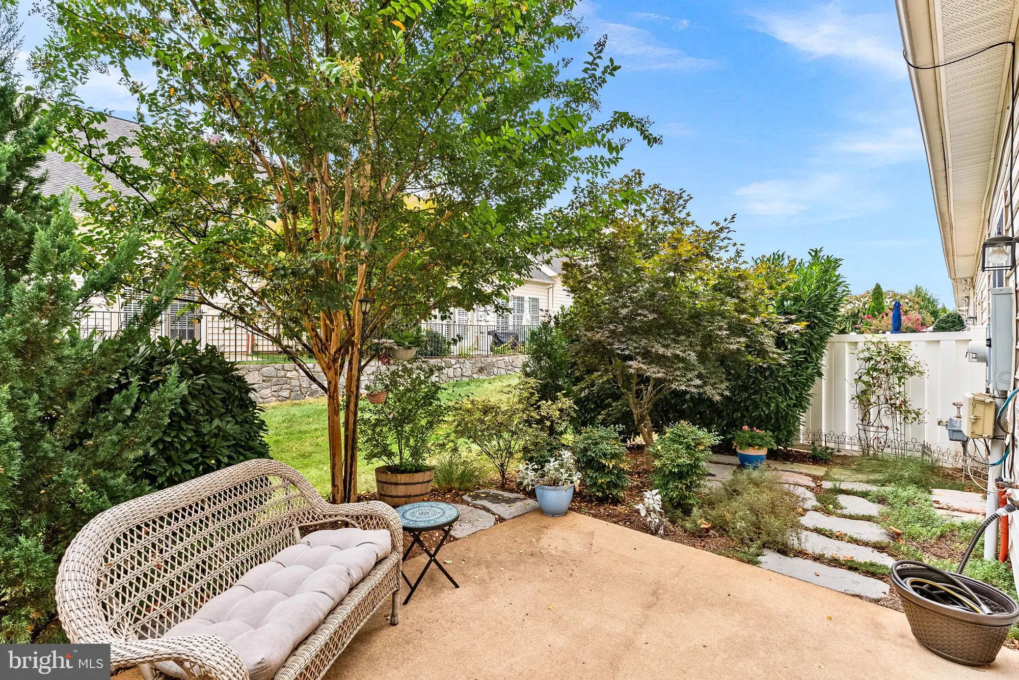 Property Slideshow image 21 of 32 | 44397 adare manor sq, Ashburn, VA, 20147