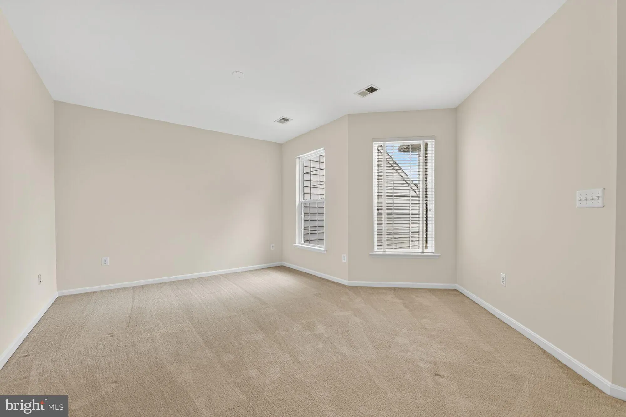 Property Slideshow image 37 of 57 | 20898 prince lowes ter, Sterling, VA, 20165