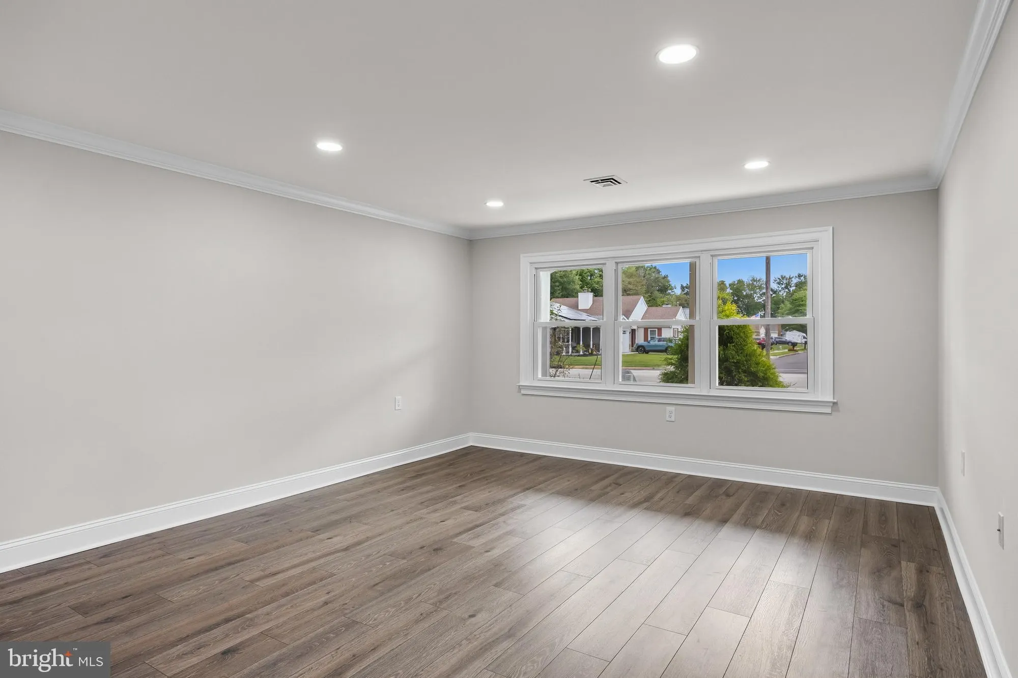 Property Slideshow image 2 of 24 | 175 huntington dr, Southampton, NJ, 08088