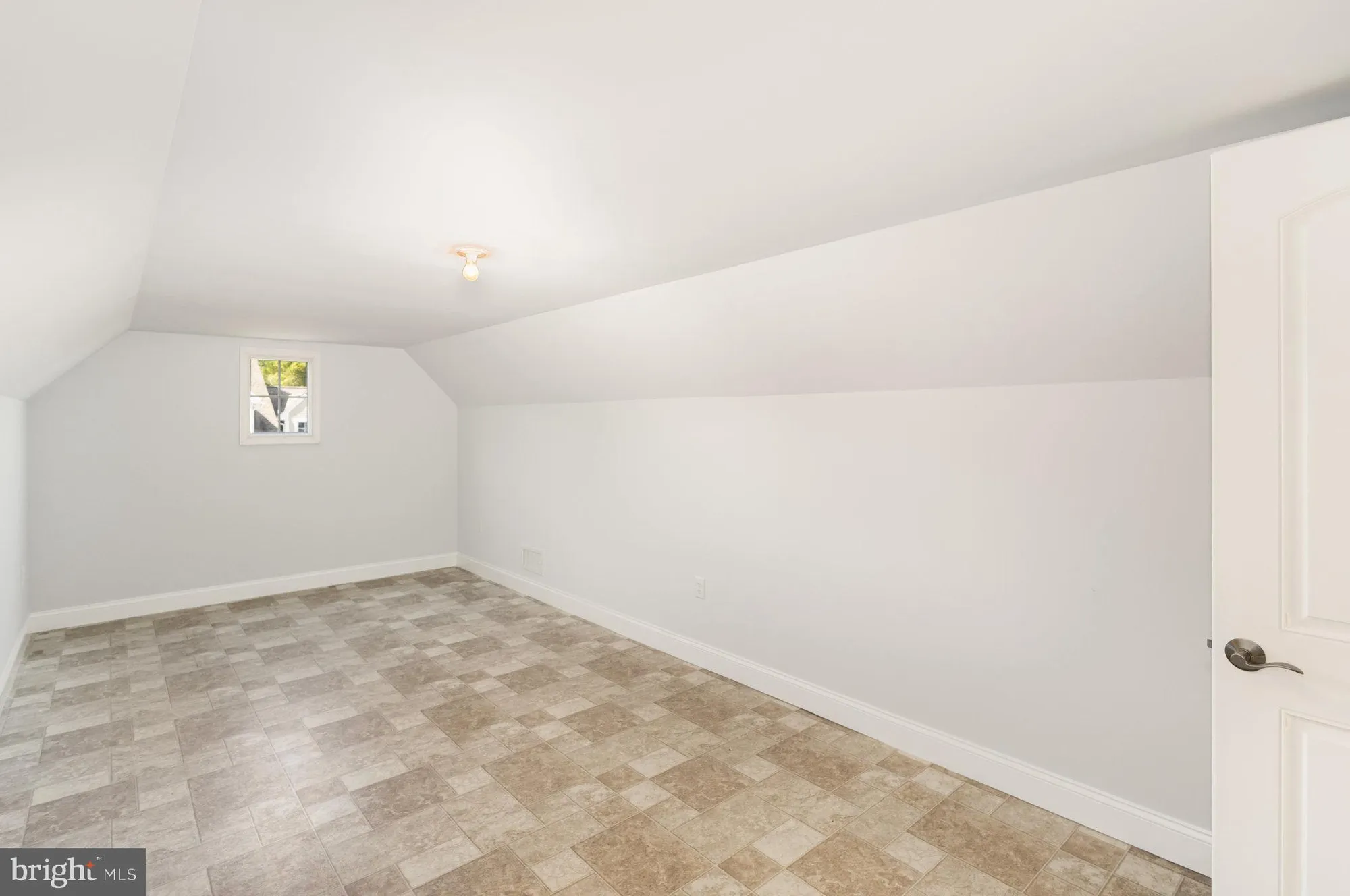 Property Slideshow image 30 of 39 | 1007 great hall dr, Lebanon, PA, 17042