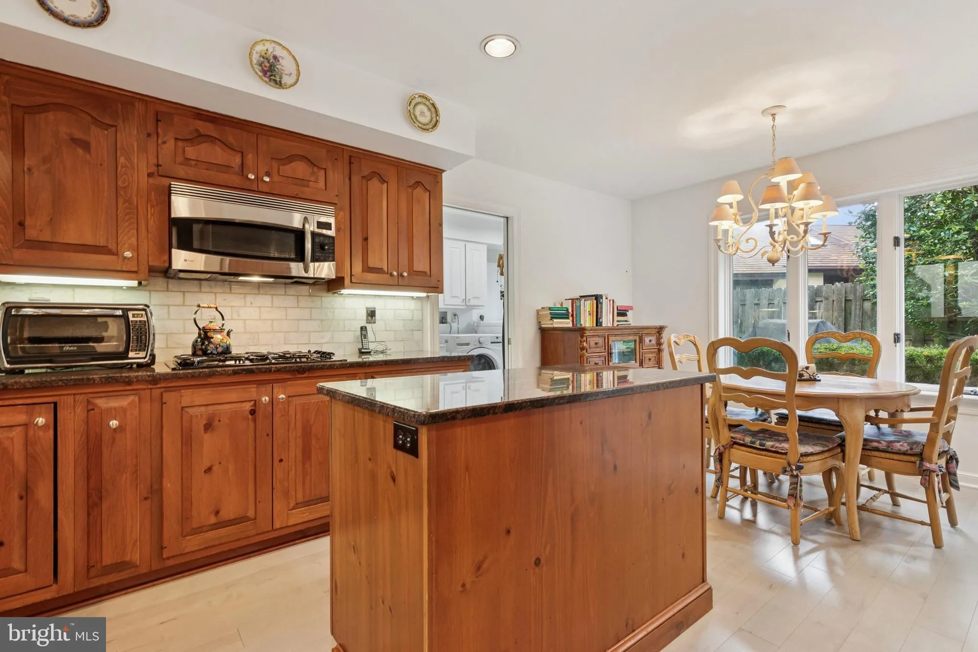 Property Slideshow image 10 of 24 | 6 steeplechase ln, Blue Bell, PA, 19422