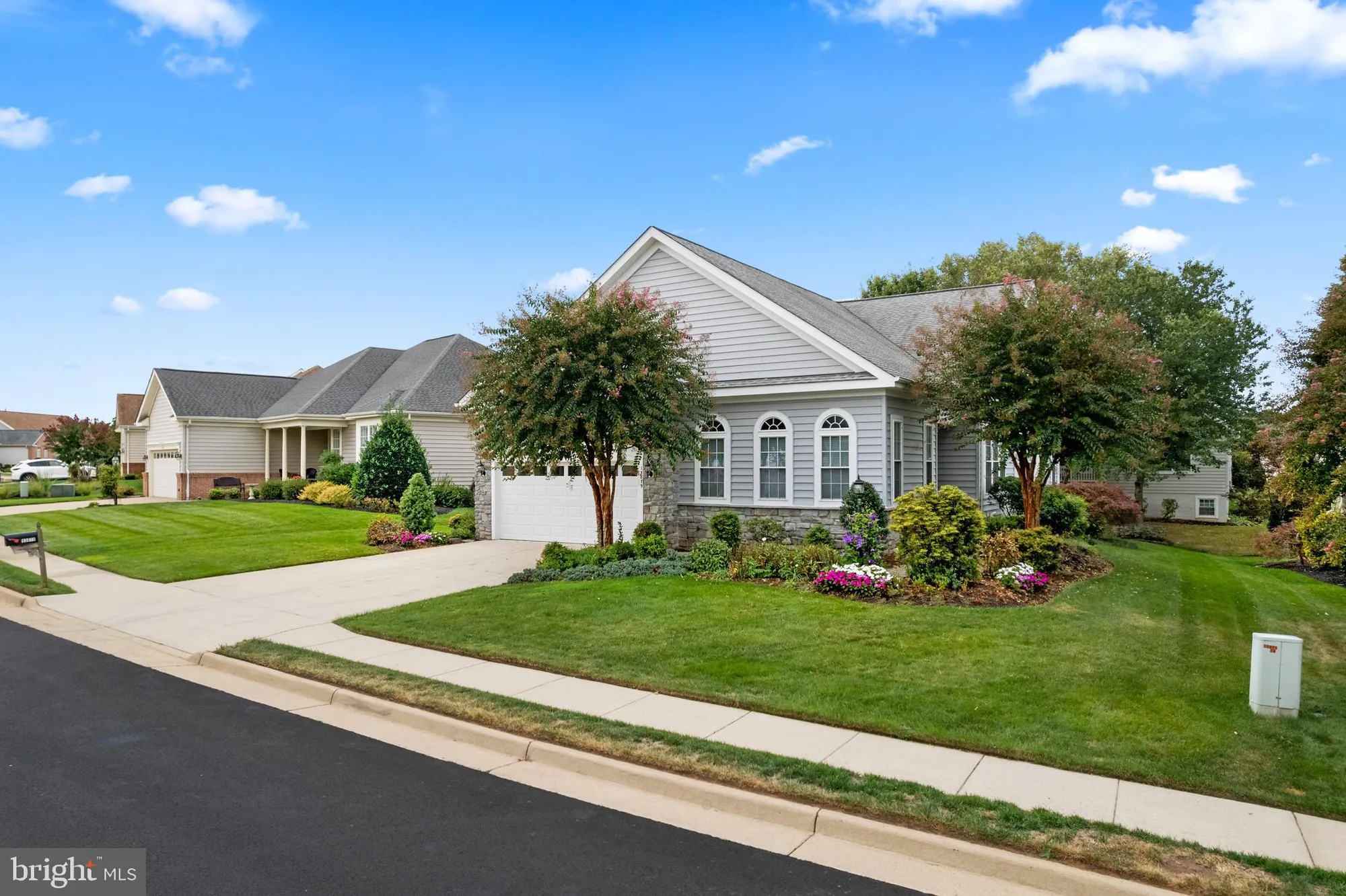 Property Slideshow image 3 of 67 | 13879 crabtree way, Gainesville, VA, 20155