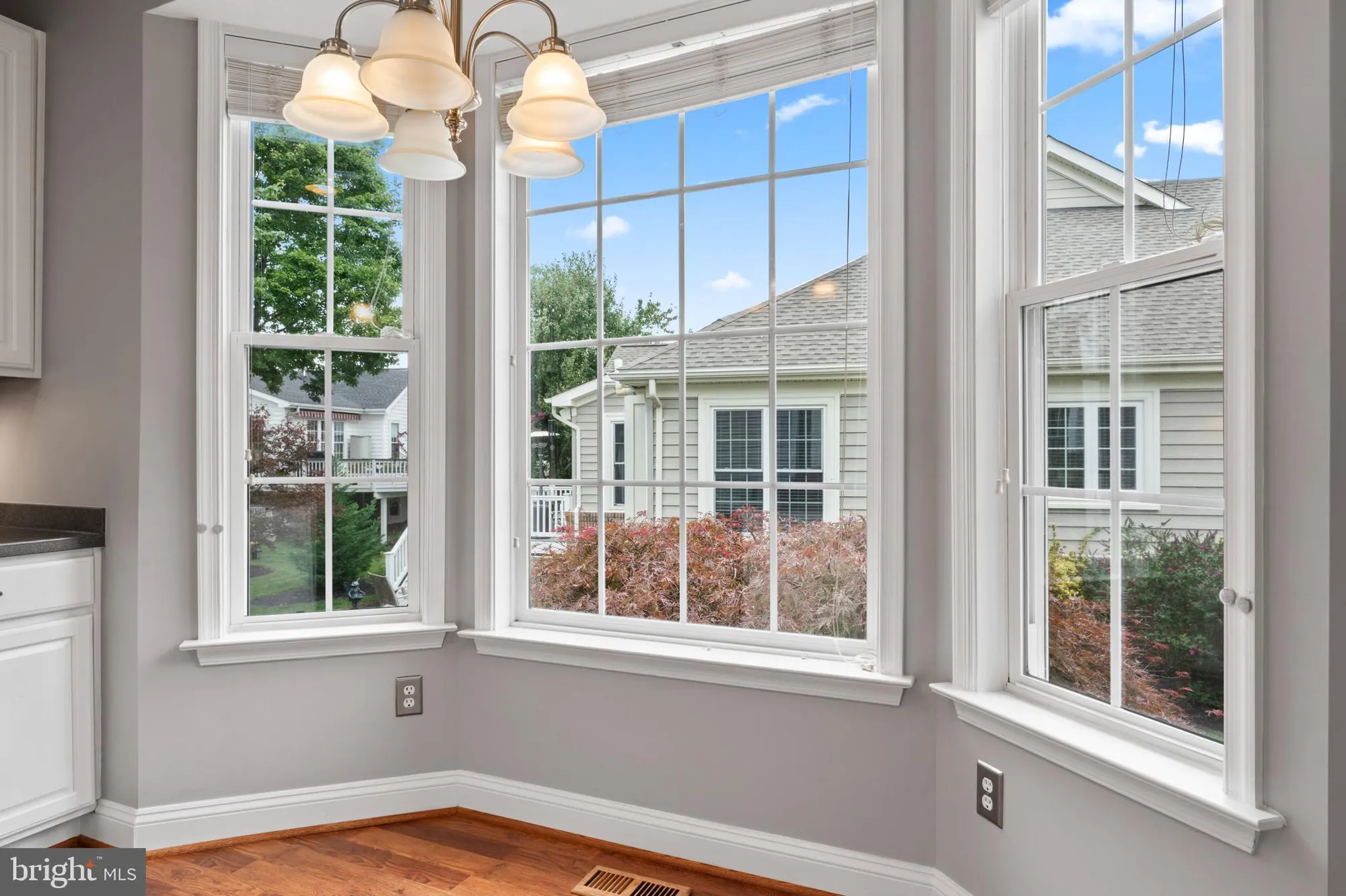 Property Slideshow image 14 of 67 | 13879 crabtree way, Gainesville, VA, 20155