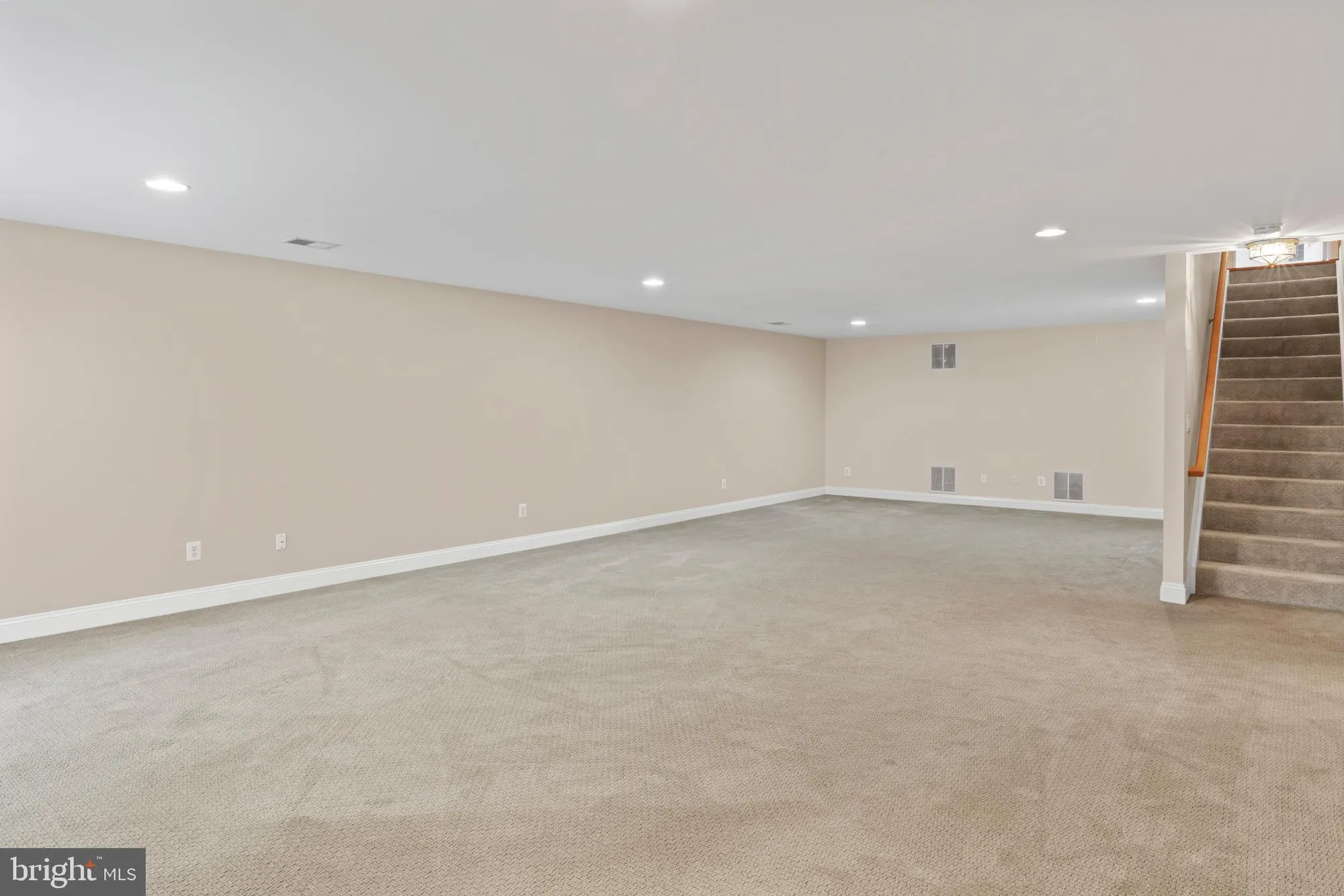 Property Slideshow image 42 of 67 | 13879 crabtree way, Gainesville, VA, 20155