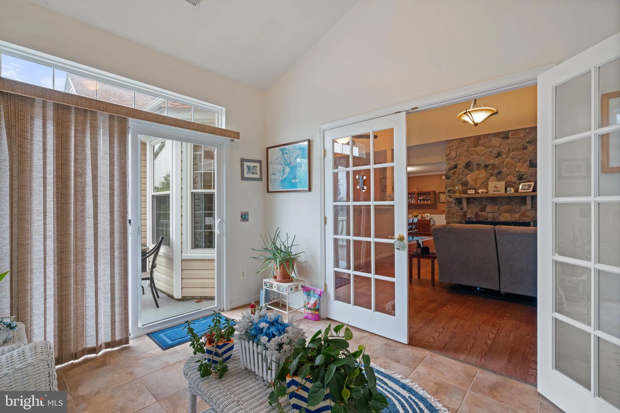 Property Slideshow image 6 of 44 | 3758 blowing leaf pl, Dumfries, VA, 22025