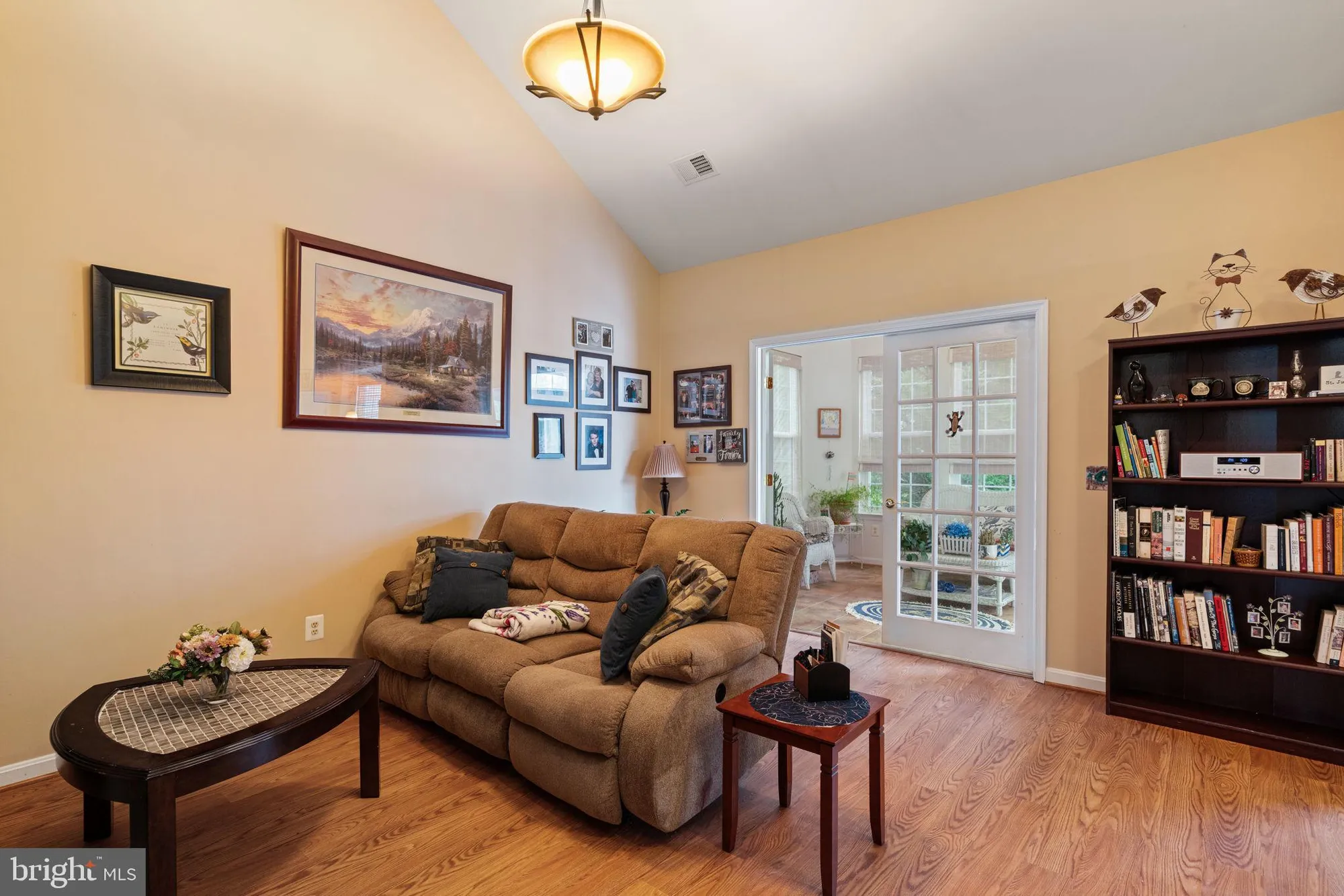 Property Slideshow image 12 of 44 | 3758 blowing leaf pl, Dumfries, VA, 22025