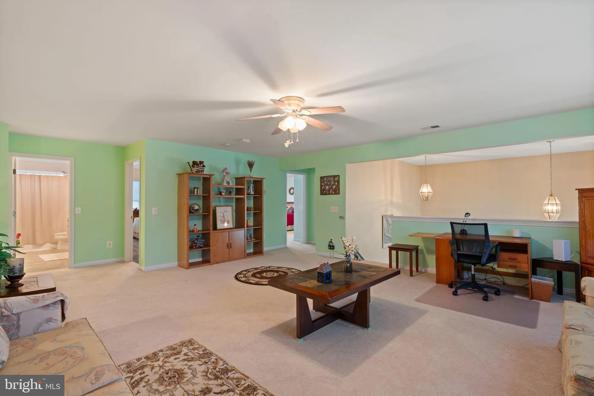 Property Slideshow image 21 of 44 | 3758 blowing leaf pl, Dumfries, VA, 22025