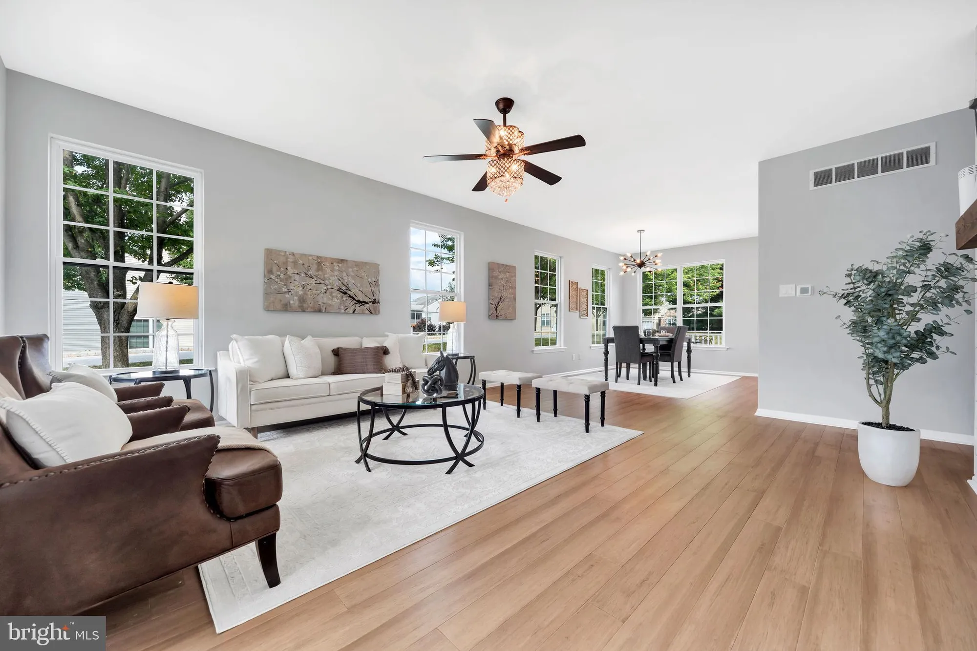 Property Slideshow image 4 of 40 | 1702 magnolia ct, Garnet Valley, PA, 19060