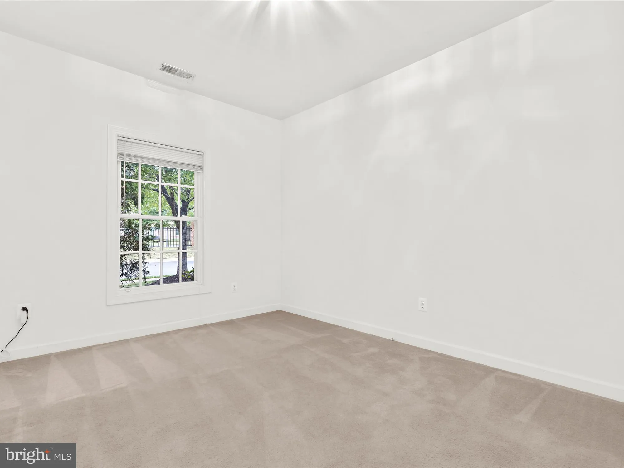 Property Slideshow image 25 of 49 | 311 hamlet cir, Edgewater, MD, 21037