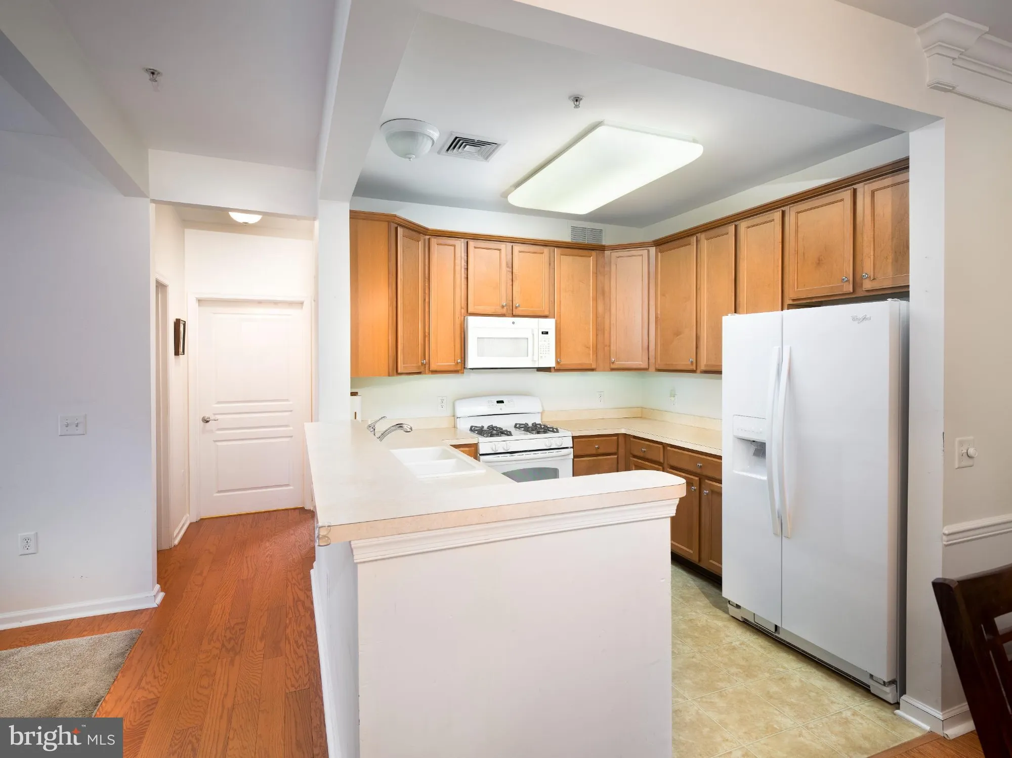 Property Slideshow image 9 of 28 | 411 creekside dr, Brookhaven, PA, 19015