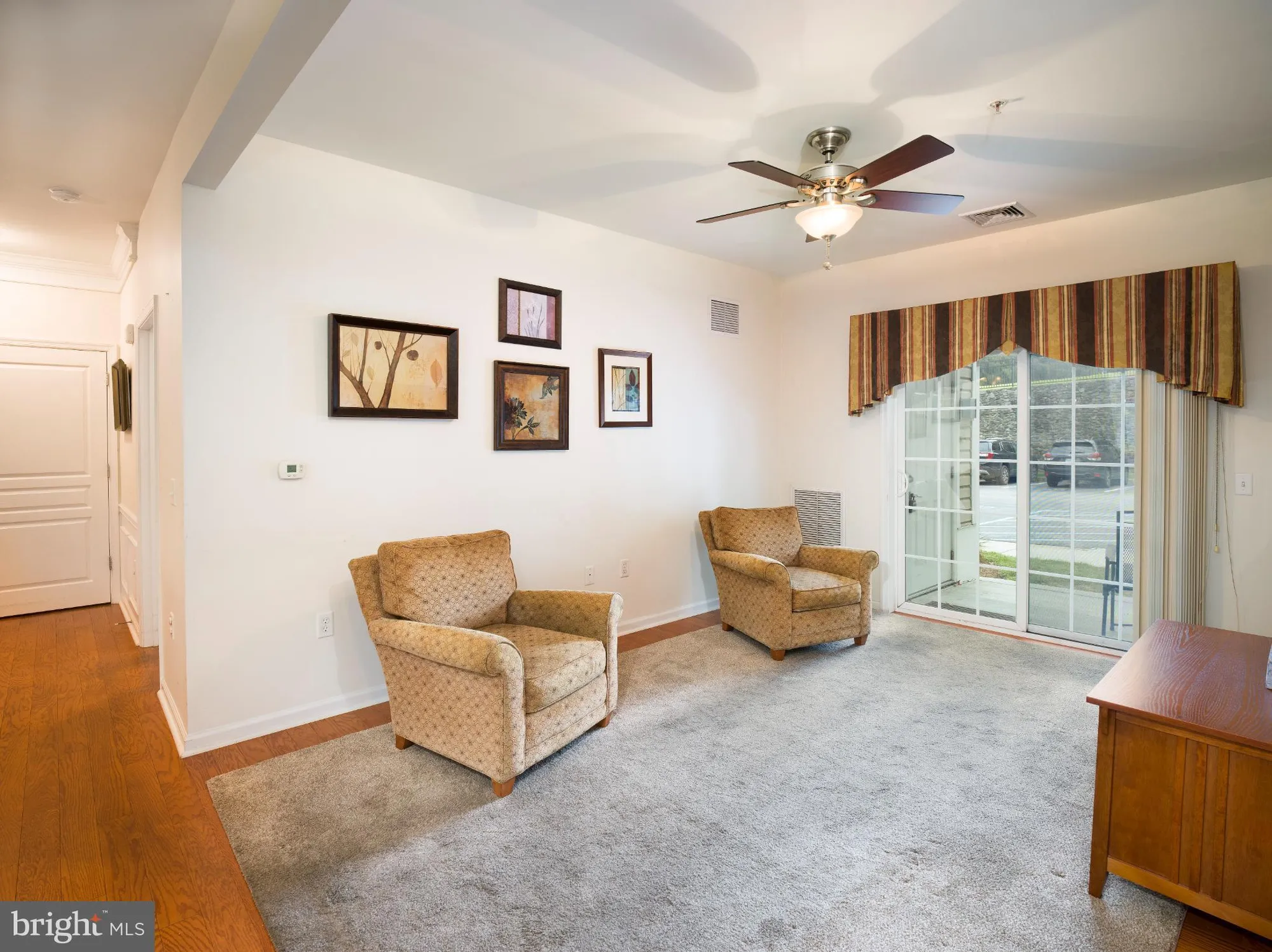 Property Slideshow image 6 of 28 | 411 creekside dr, Brookhaven, PA, 19015