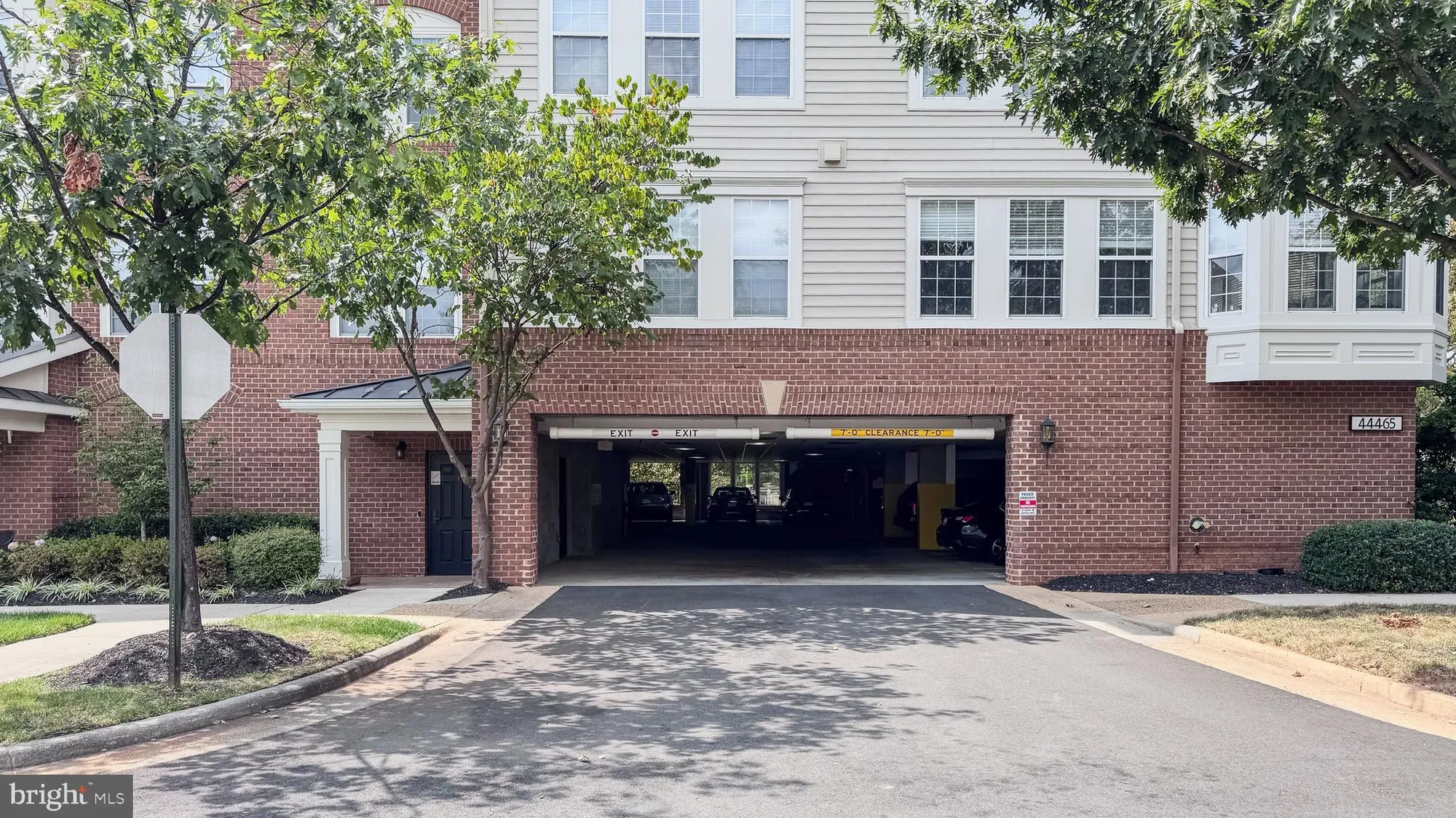 Property Slideshow image 19 of 27 | 44465 chamberlain ter unit 103, Ashburn, VA, 20147