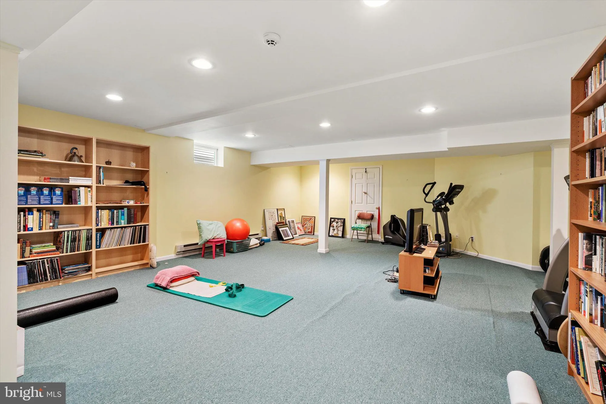 Property Slideshow image 33 of 42 | 12 ironwood rd, Skillman, NJ, 08558
