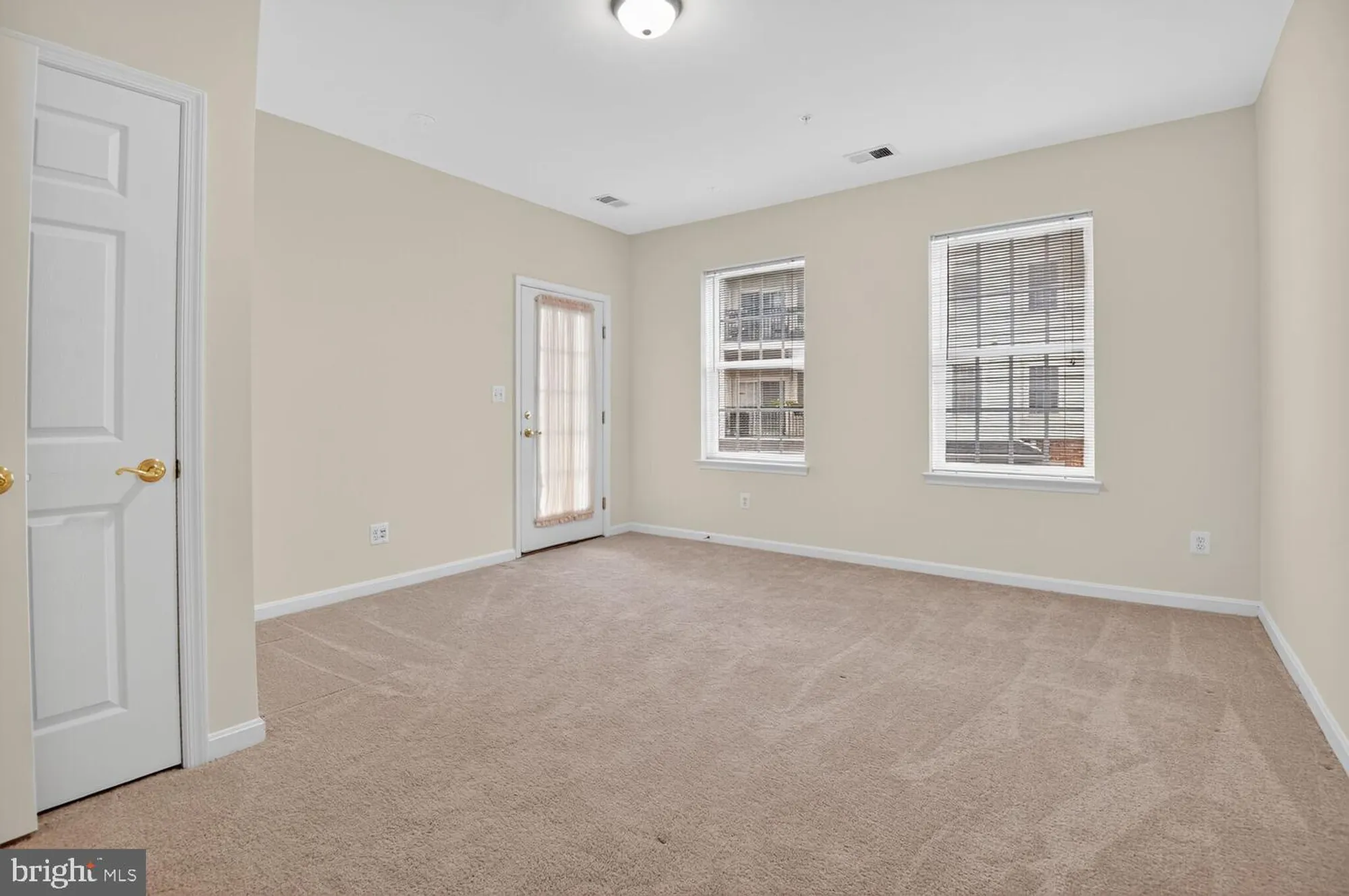 Property Slideshow image 9 of 17 | 20810 noble ter 205, Sterling, VA, 20165