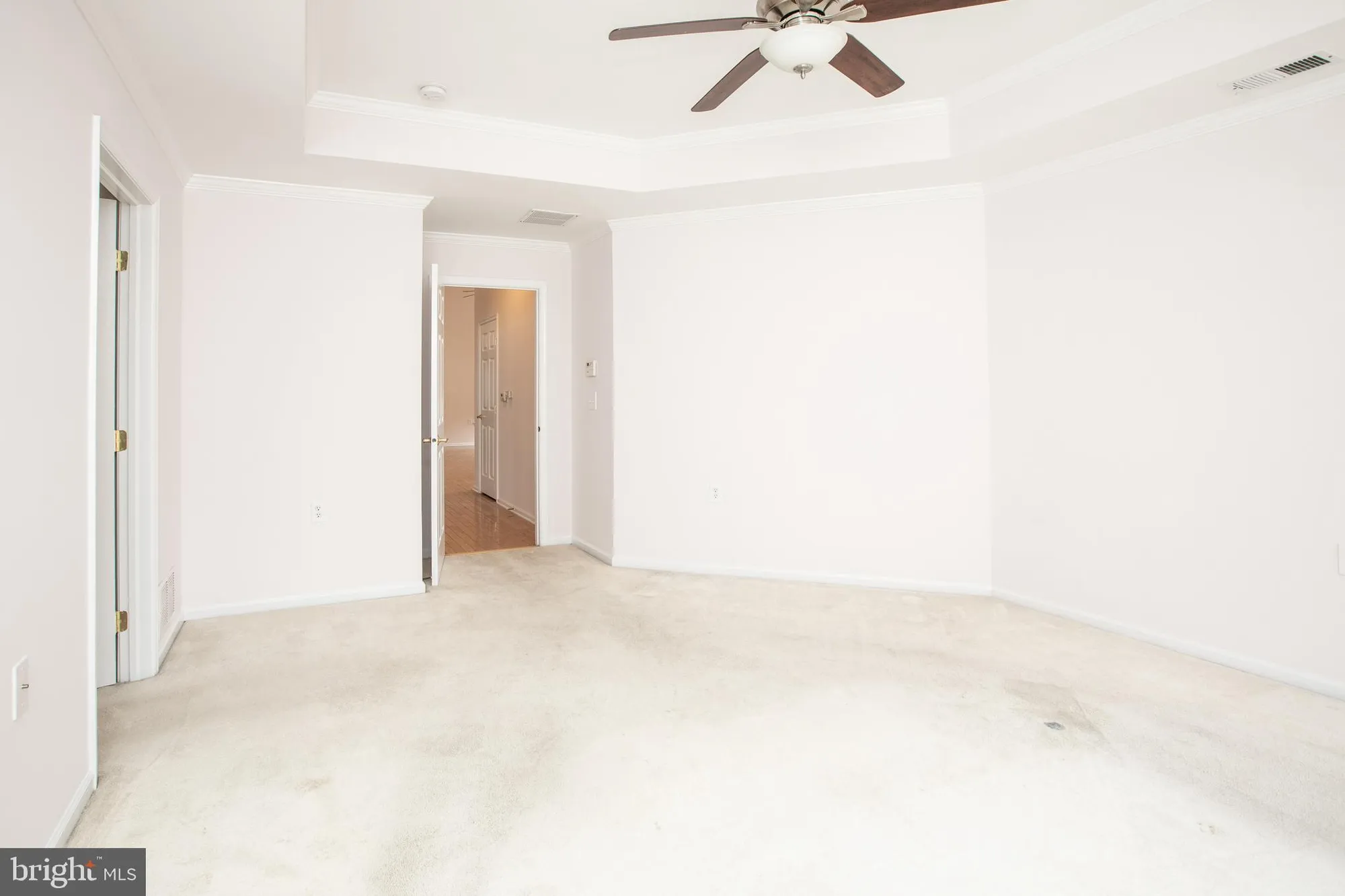 Property Slideshow image 17 of 28 | 97 hummingbird dr, Hamilton, NJ, 08690